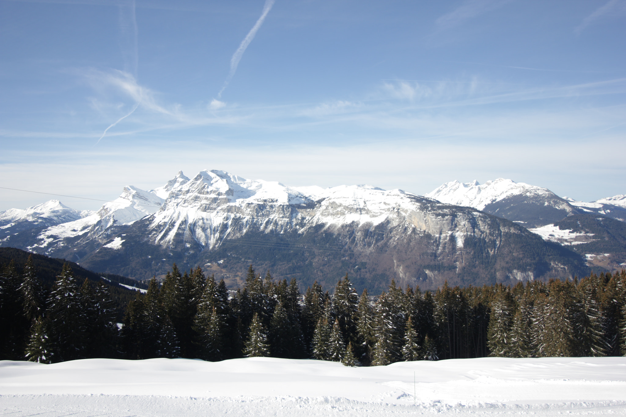 Canon EOS 550D (EOS Rebel T2i / EOS Kiss X4) sample photo. The alps photography