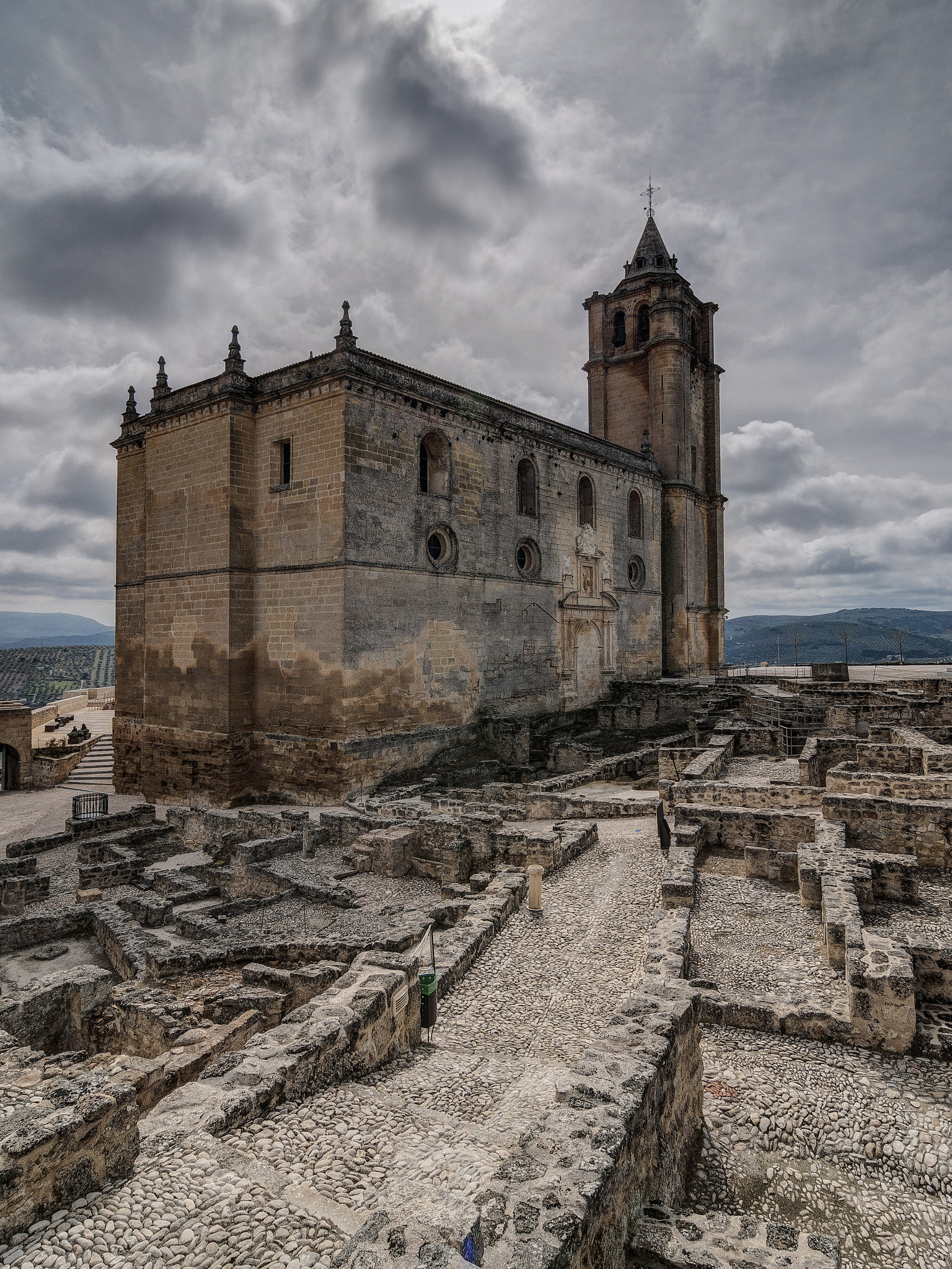 Tokina AT-X Pro 12-24mm F4 (IF) DX sample photo. Abbey church iii photography