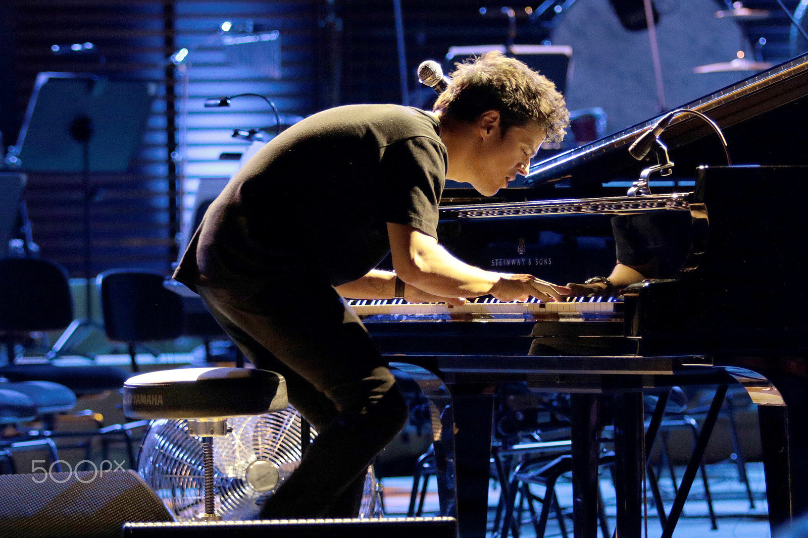 Canon EF 70-200mm F2.8L USM sample photo. Jamie cullum photography