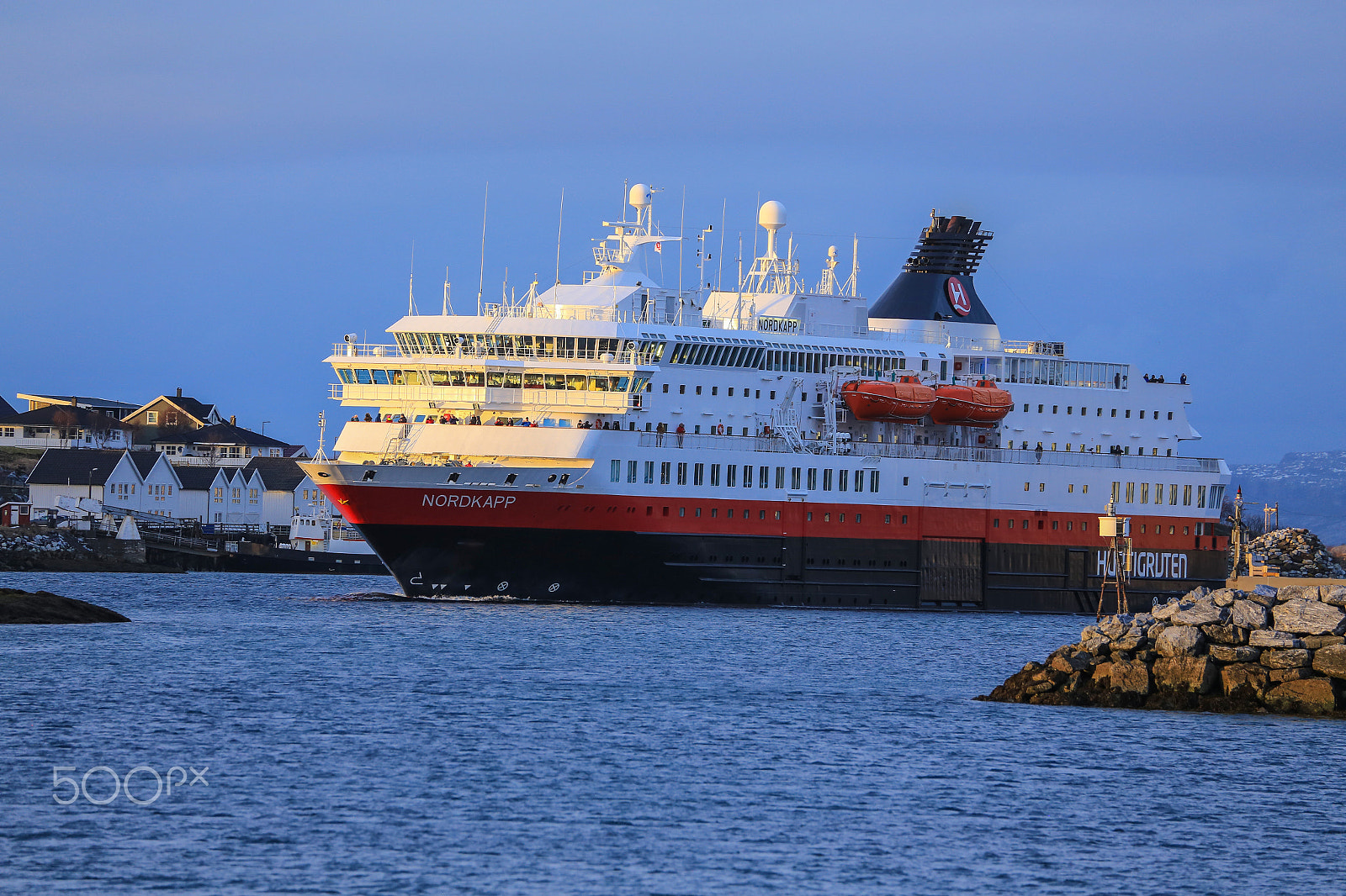 Canon EF 70-300mm F4-5.6L IS USM sample photo. Mv nordkapp departure bronnoysund photography