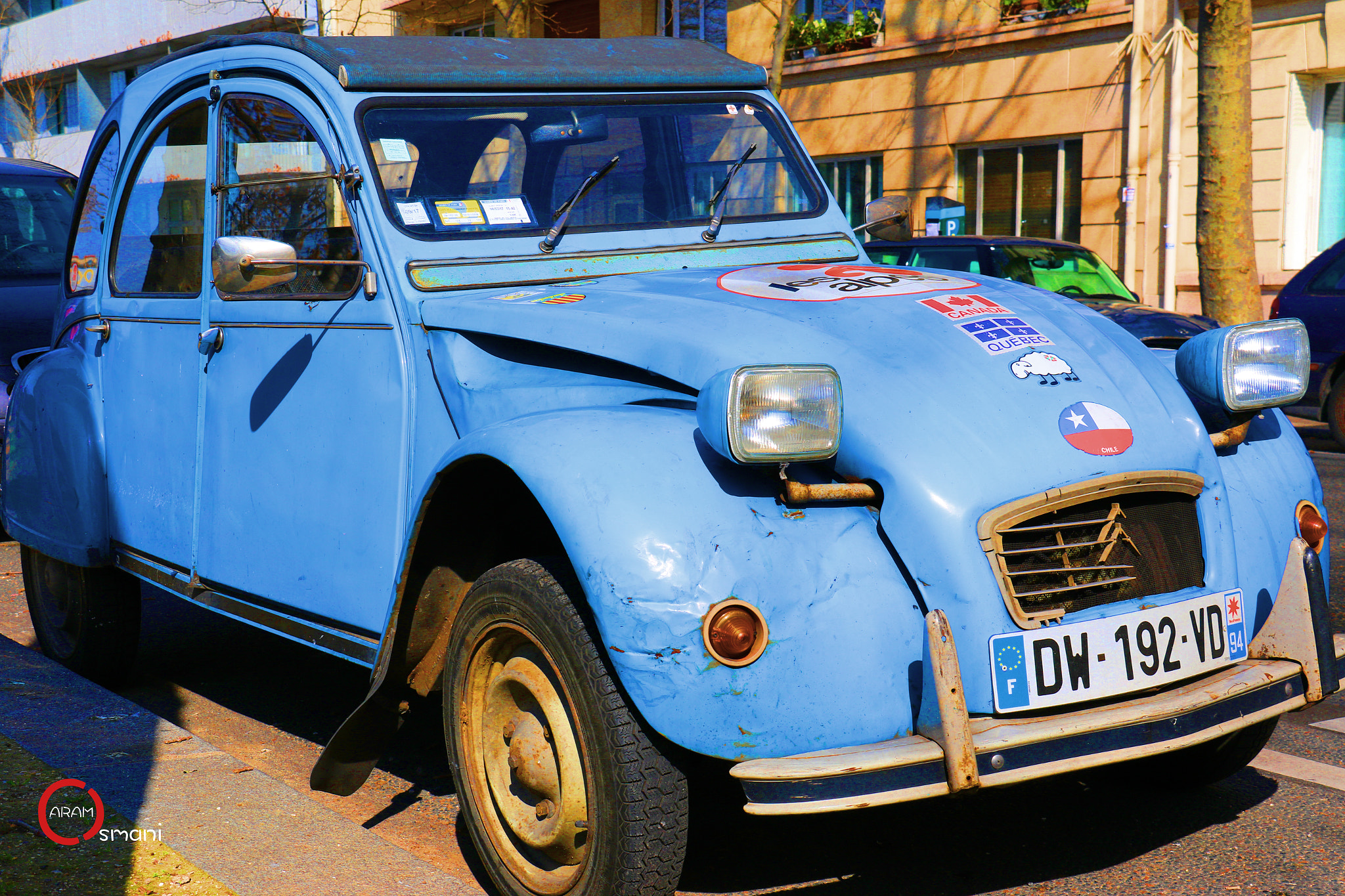 Canon EF-S 18-200mm F3.5-5.6 IS sample photo. The old,nostalgic car in paris photography