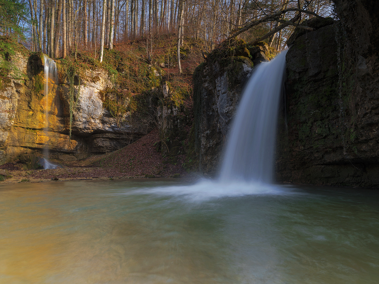 HD Pentax-DA645 28-45mm F4.5ED AW SR sample photo. Waterfall giessen photography