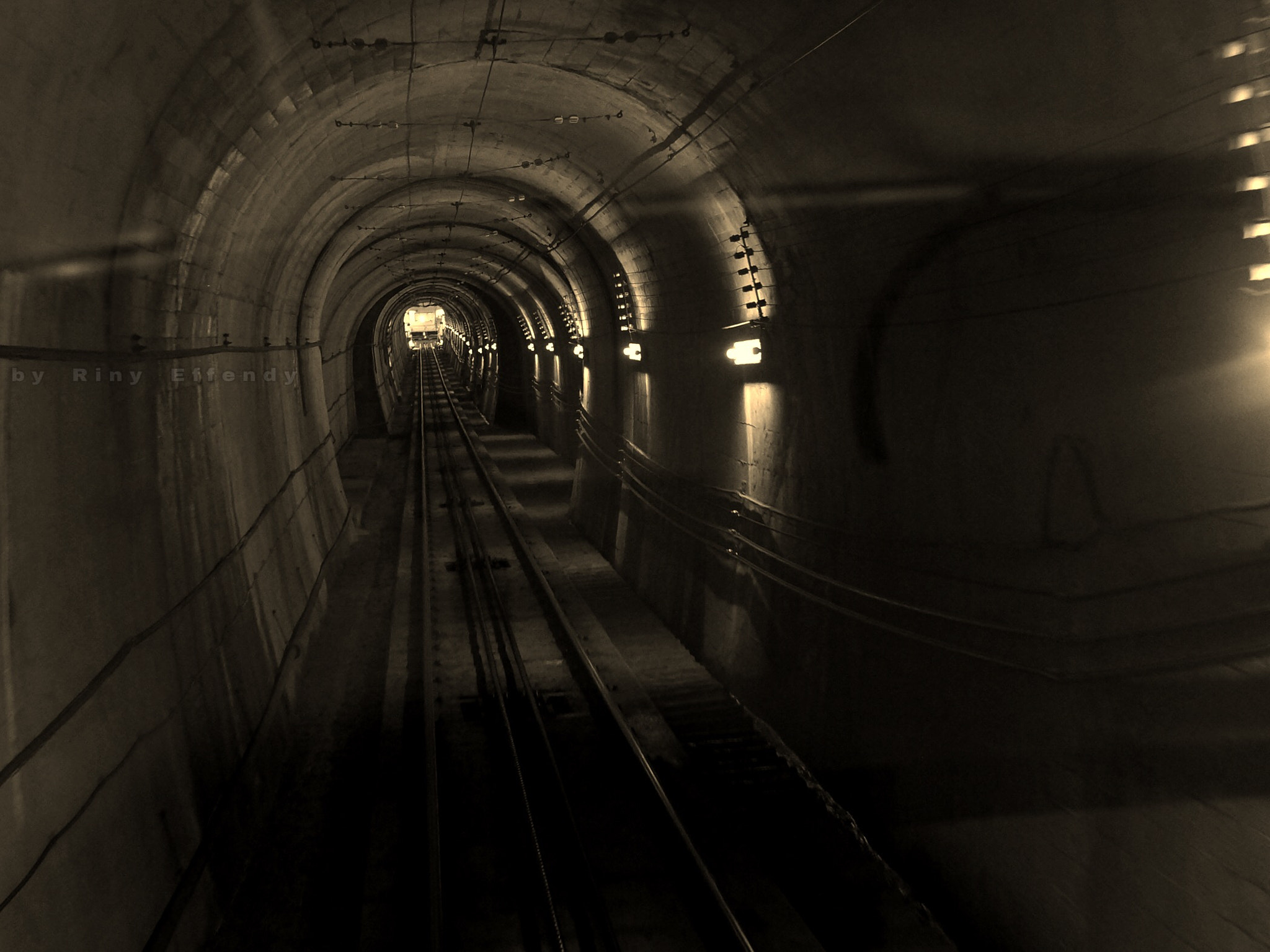 Sony SLT-A77 sample photo. Tunnel trolley bus, tateyama kurobe alpine route, 20160417 photography
