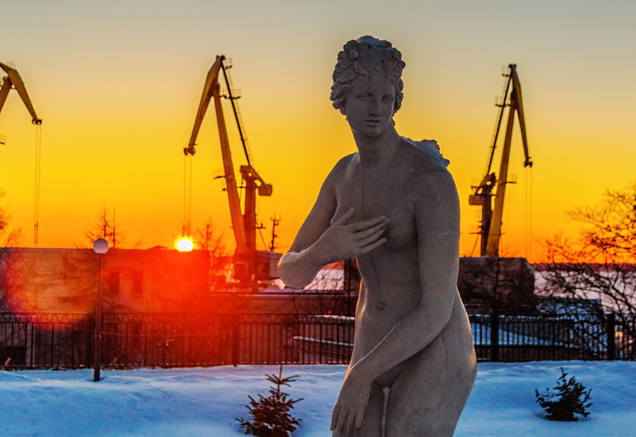 Canon EF-S 17-85mm F4-5.6 IS USM sample photo. Искусство и индустрия photography