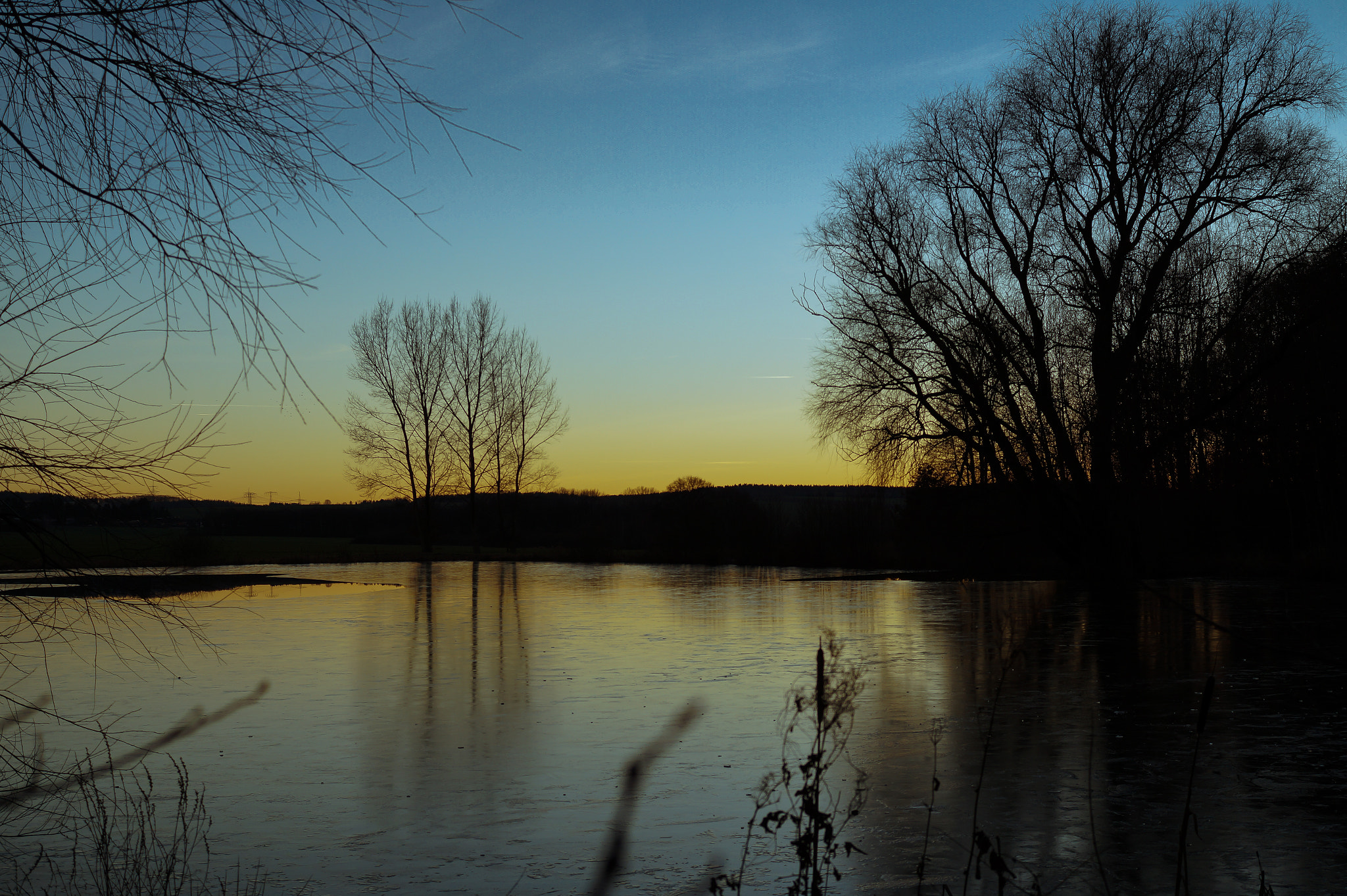 Sony SLT-A58 + Sony DT 30mm F2.8 Macro SAM sample photo. Sunset at frozen lake photography