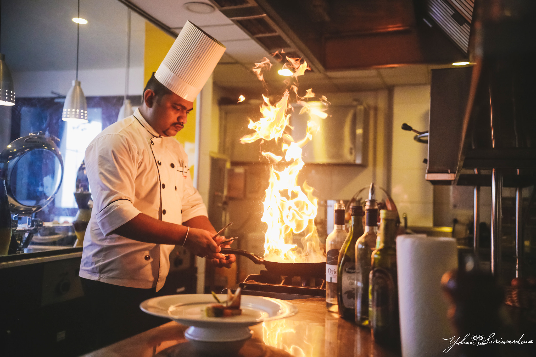 Sigma 18-35mm f/1.8 DC HSM sample photo. Chef at his peaks ! photography