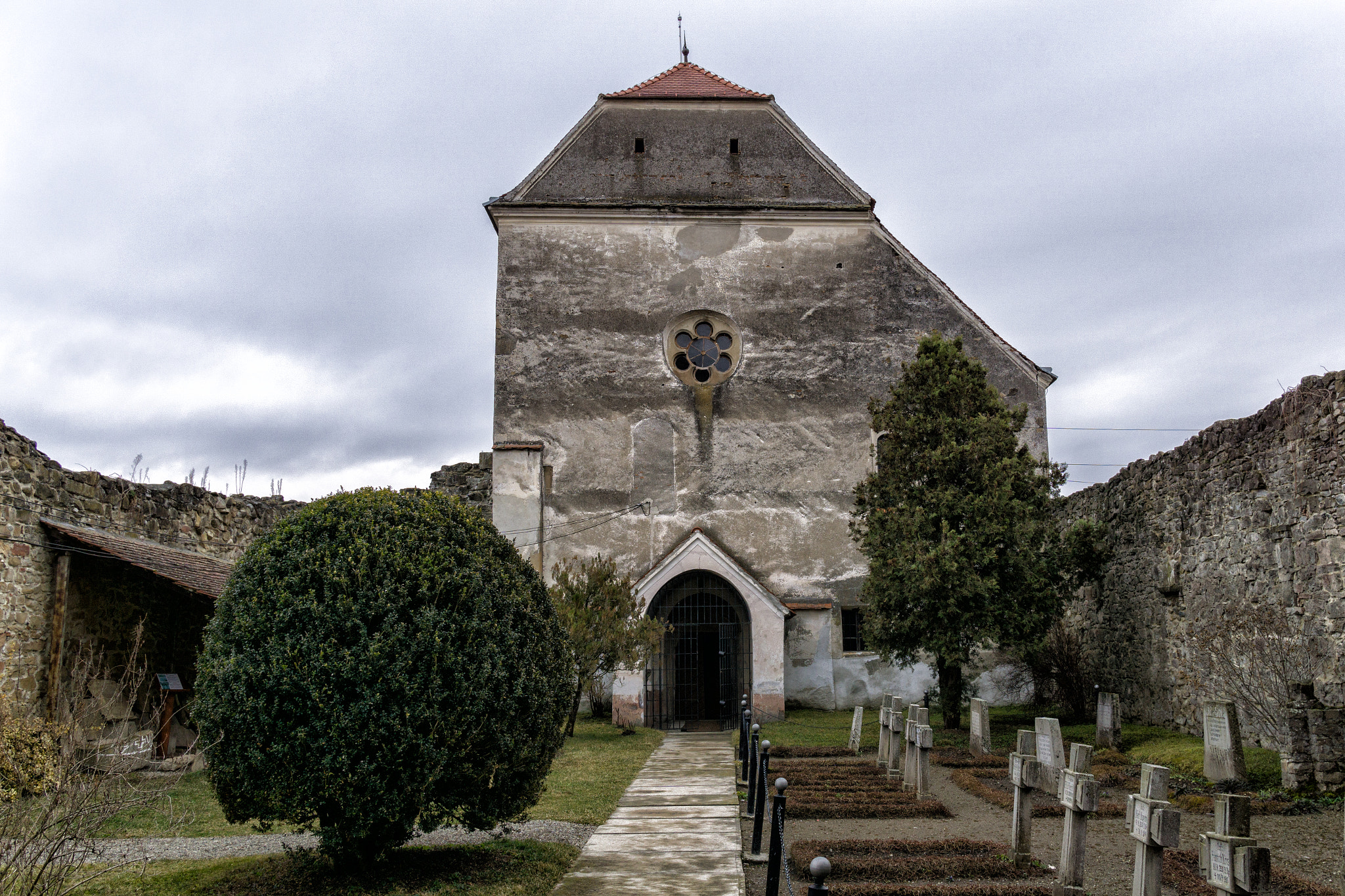 Sony a6000 sample photo. Cârța monastery photography