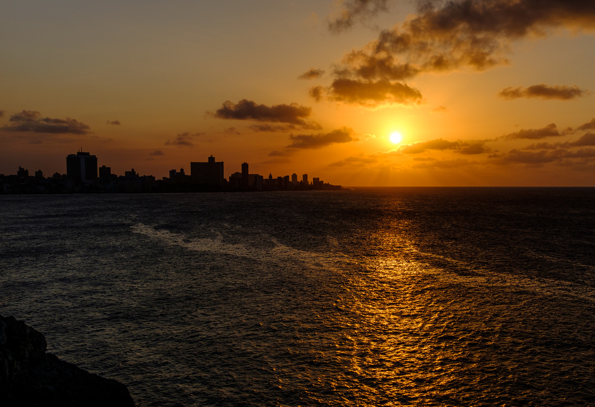 Fujifilm X-T2 + Fujifilm XF 18-135mm F3.5-5.6 R LM OIS WR sample photo. Cuba sunset photography