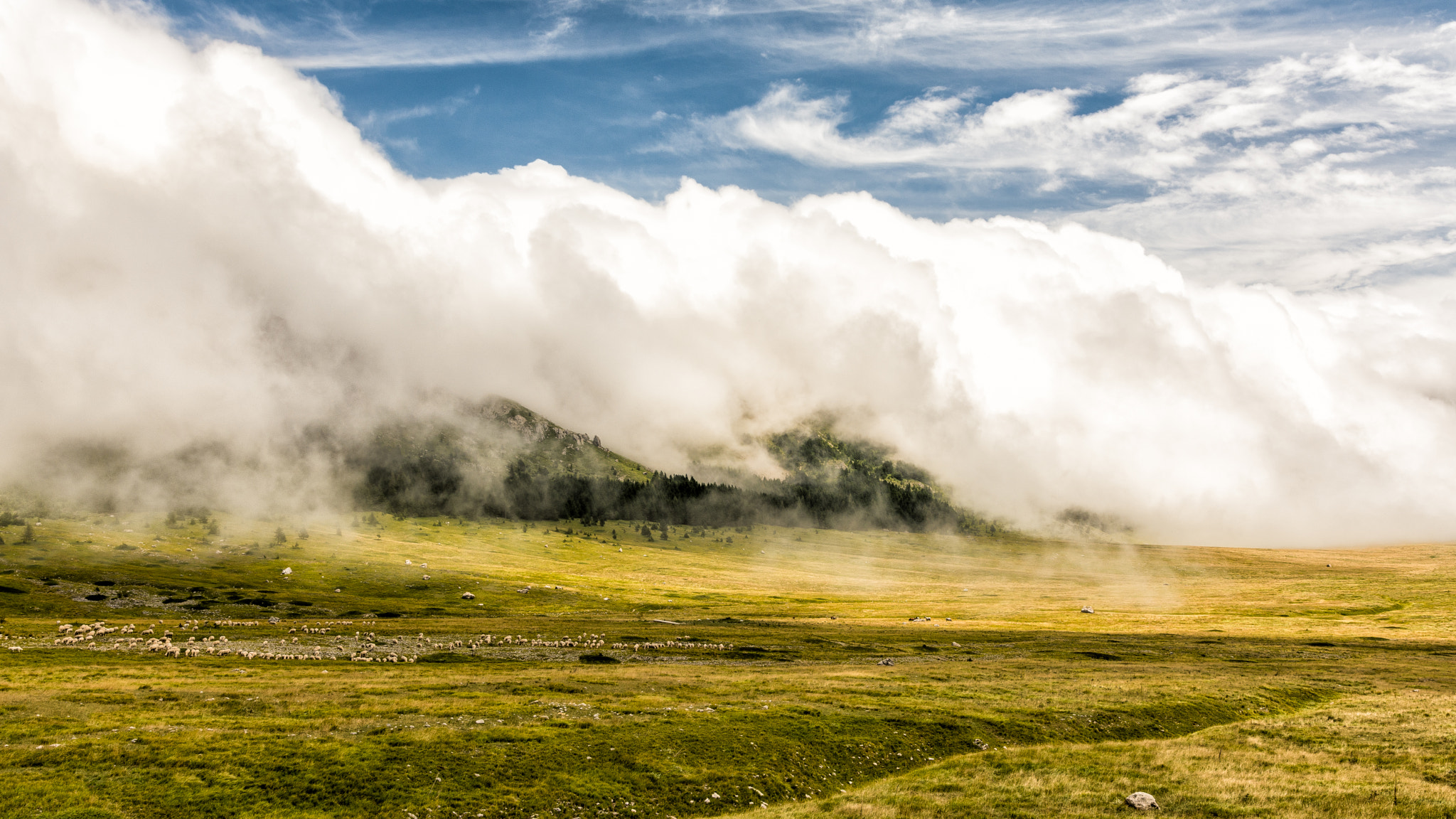 Nikon D7100 sample photo. Wave clouds photography