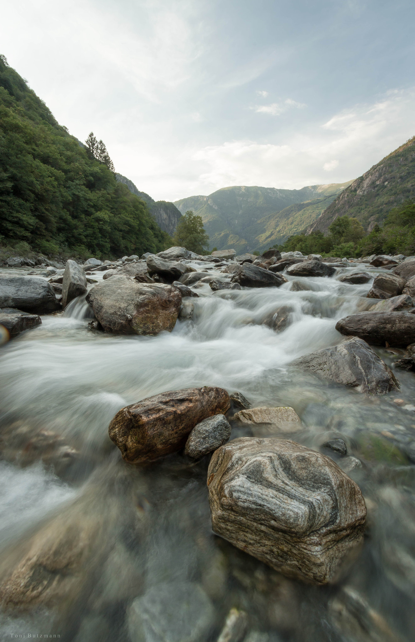 Canon EF-S 10-22mm F3.5-4.5 USM sample photo. Valle maggia photography