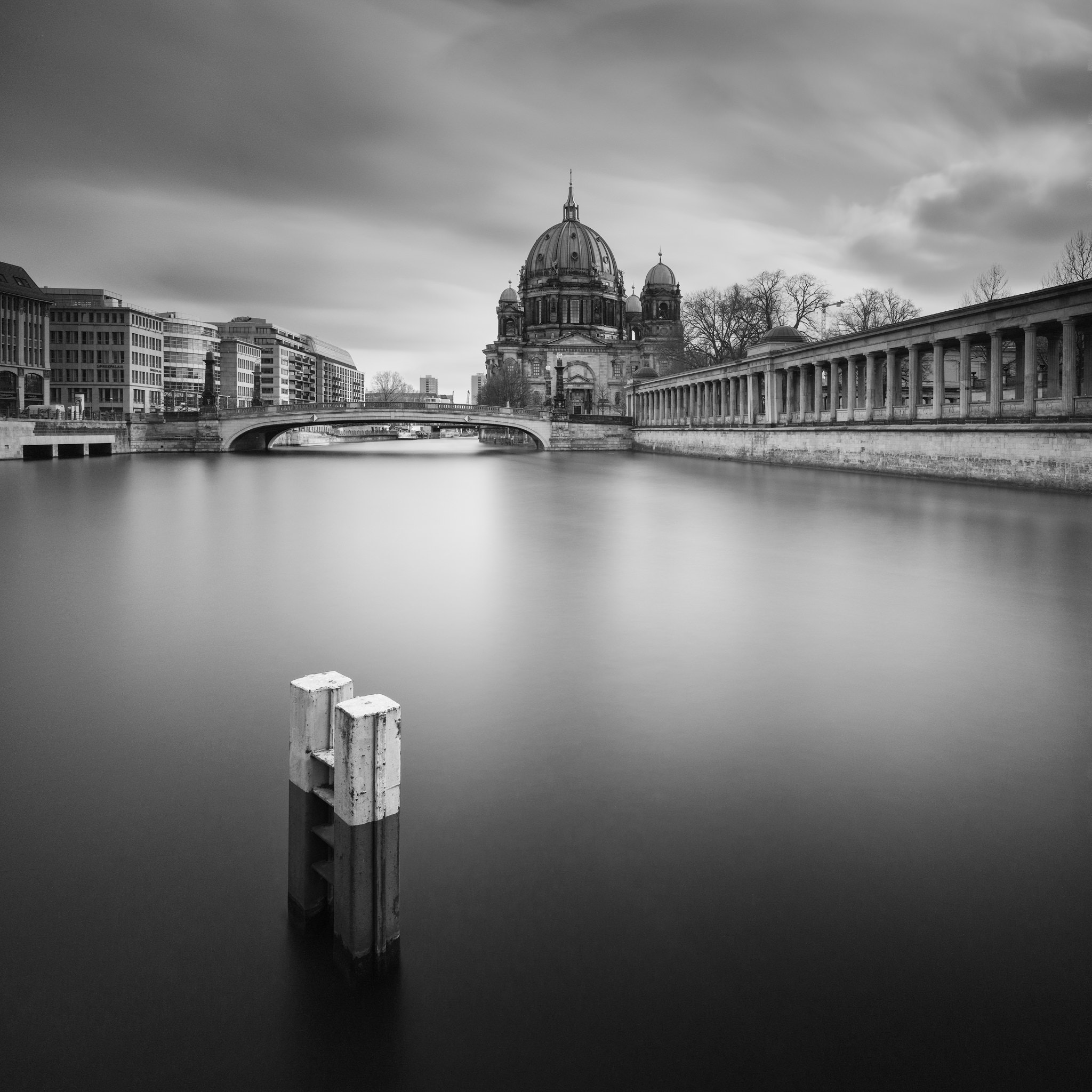 ZEISS Batis 18mm F2.8 sample photo. Berlin cathedral photography
