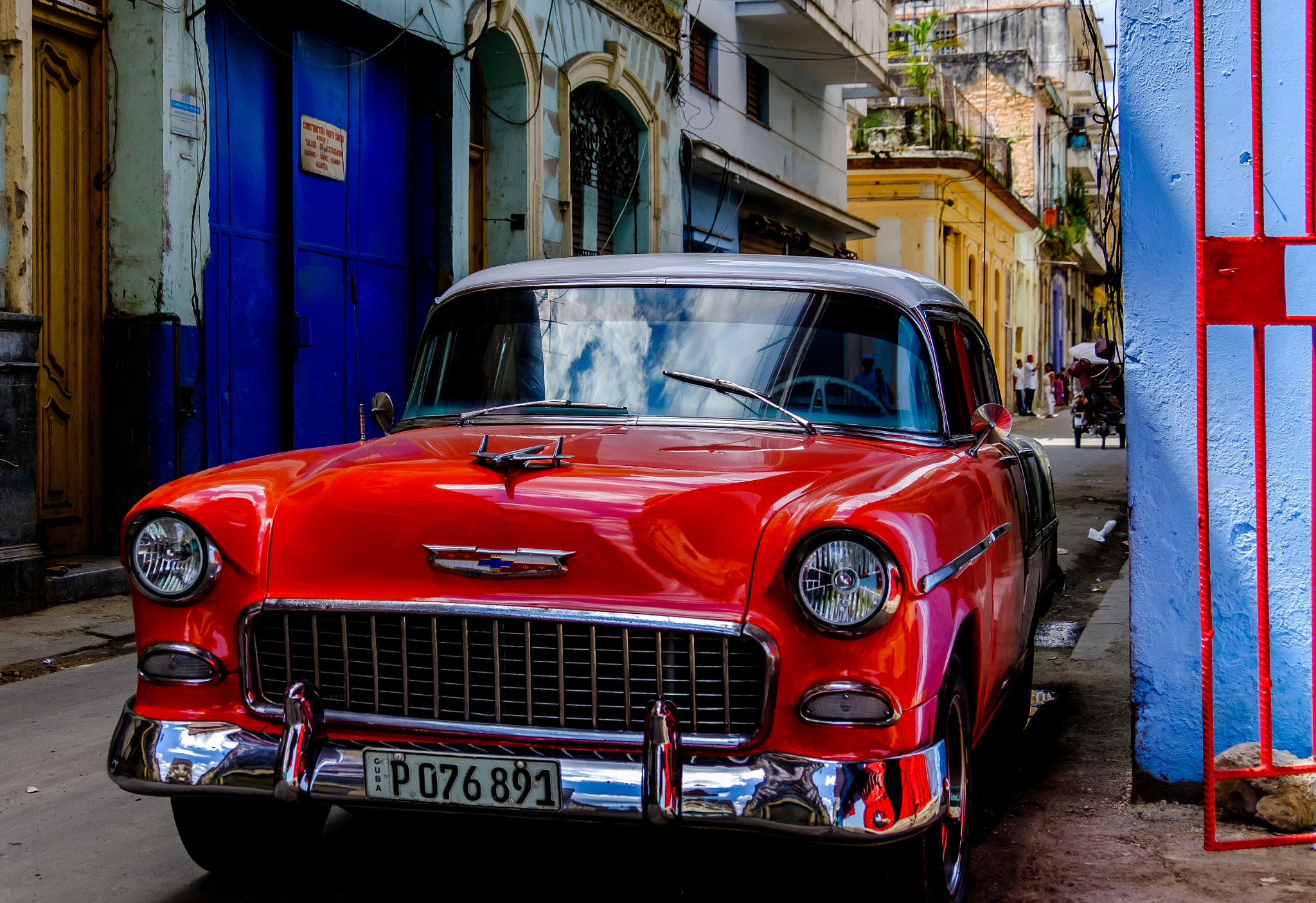 Fujifilm X-T2 + Fujifilm XF 18-135mm F3.5-5.6 R LM OIS WR sample photo. Cuba 50s chevy photography