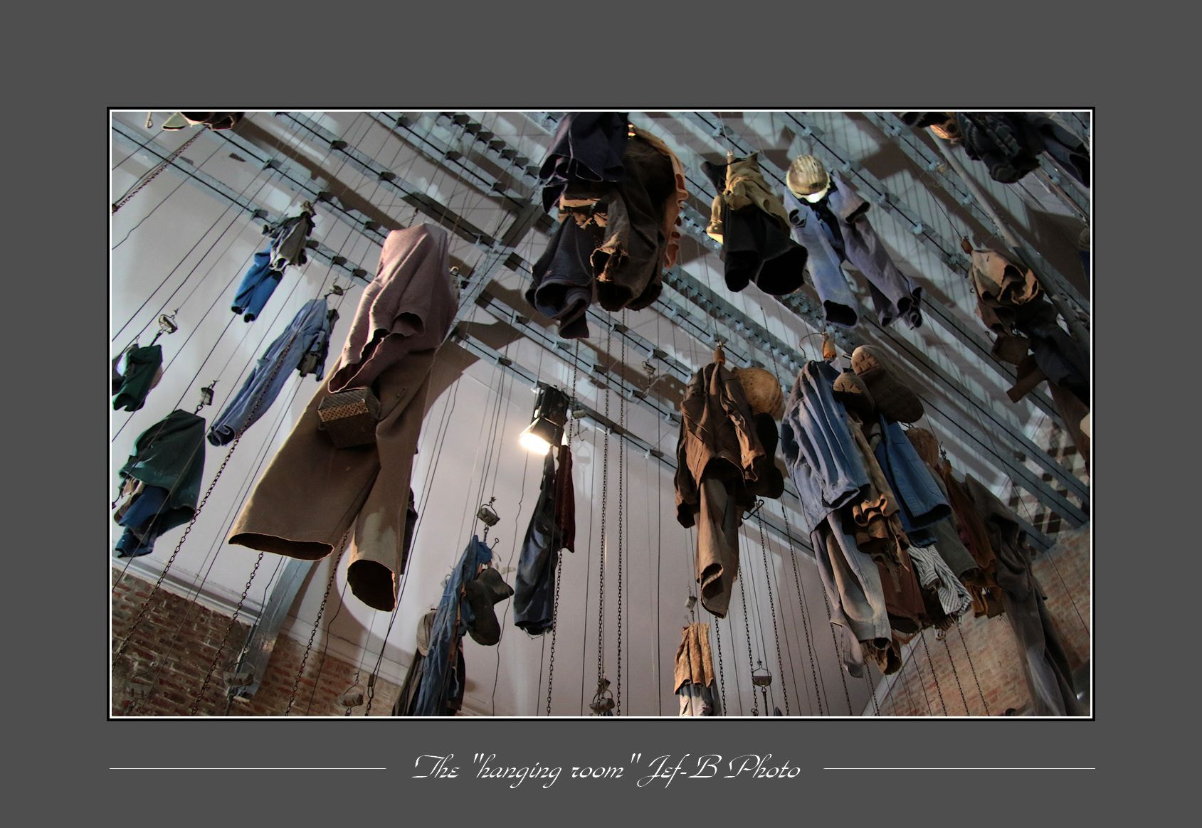 Canon EOS 70D + Canon EF-S 17-85mm F4-5.6 IS USM sample photo. The "hanging room" photography