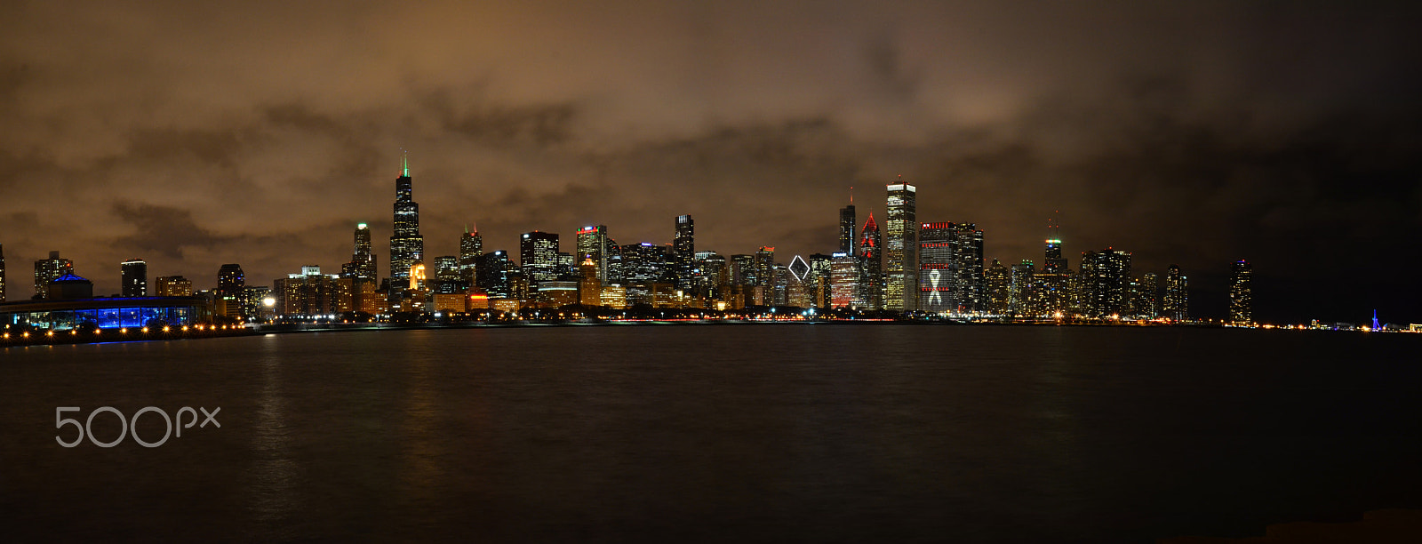 AF Zoom-Nikkor 24-120mm f/3.5-5.6D IF sample photo. Chicago skyline at night photography