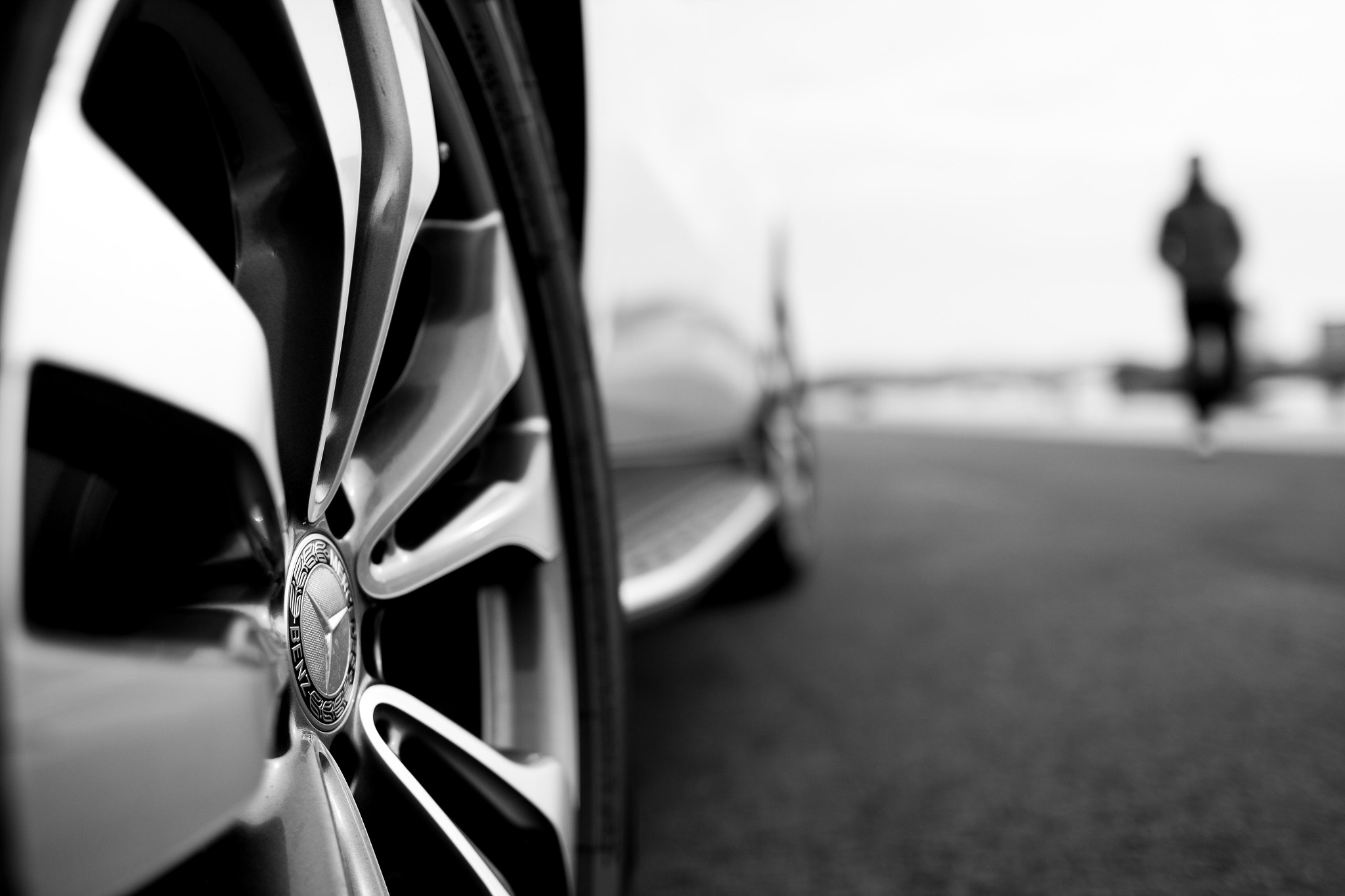 Canon EOS 60D + Canon EF 24mm F1.4L II USM sample photo. City car by mercedes-benz photography