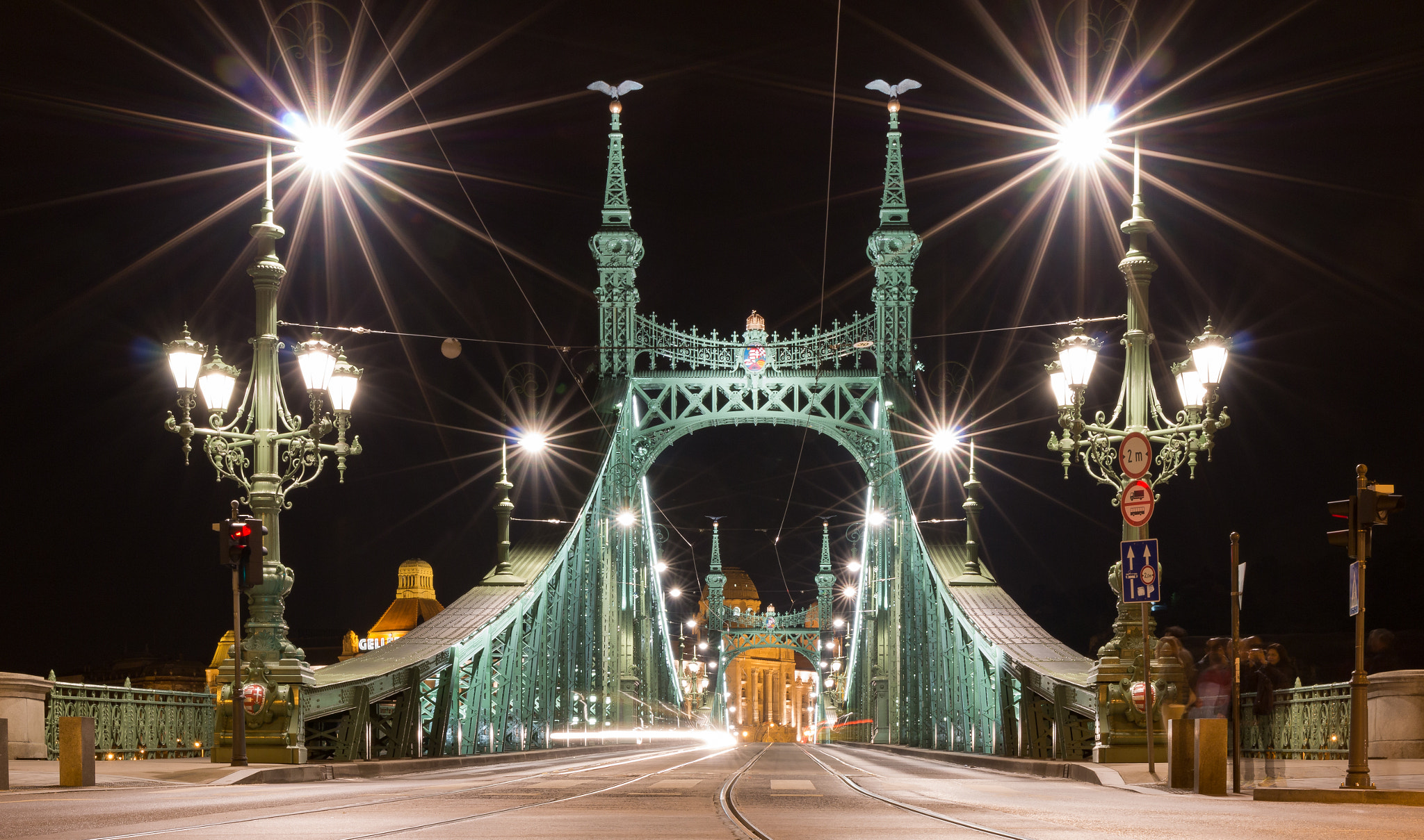 Canon EF 24-70mm F4L IS USM sample photo. Liberty bridge photography