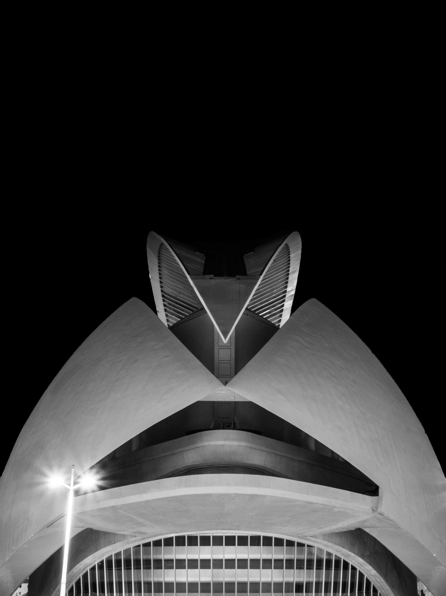 Olympus OM-D E-M5 sample photo. El palau de les arts reina sofía photography