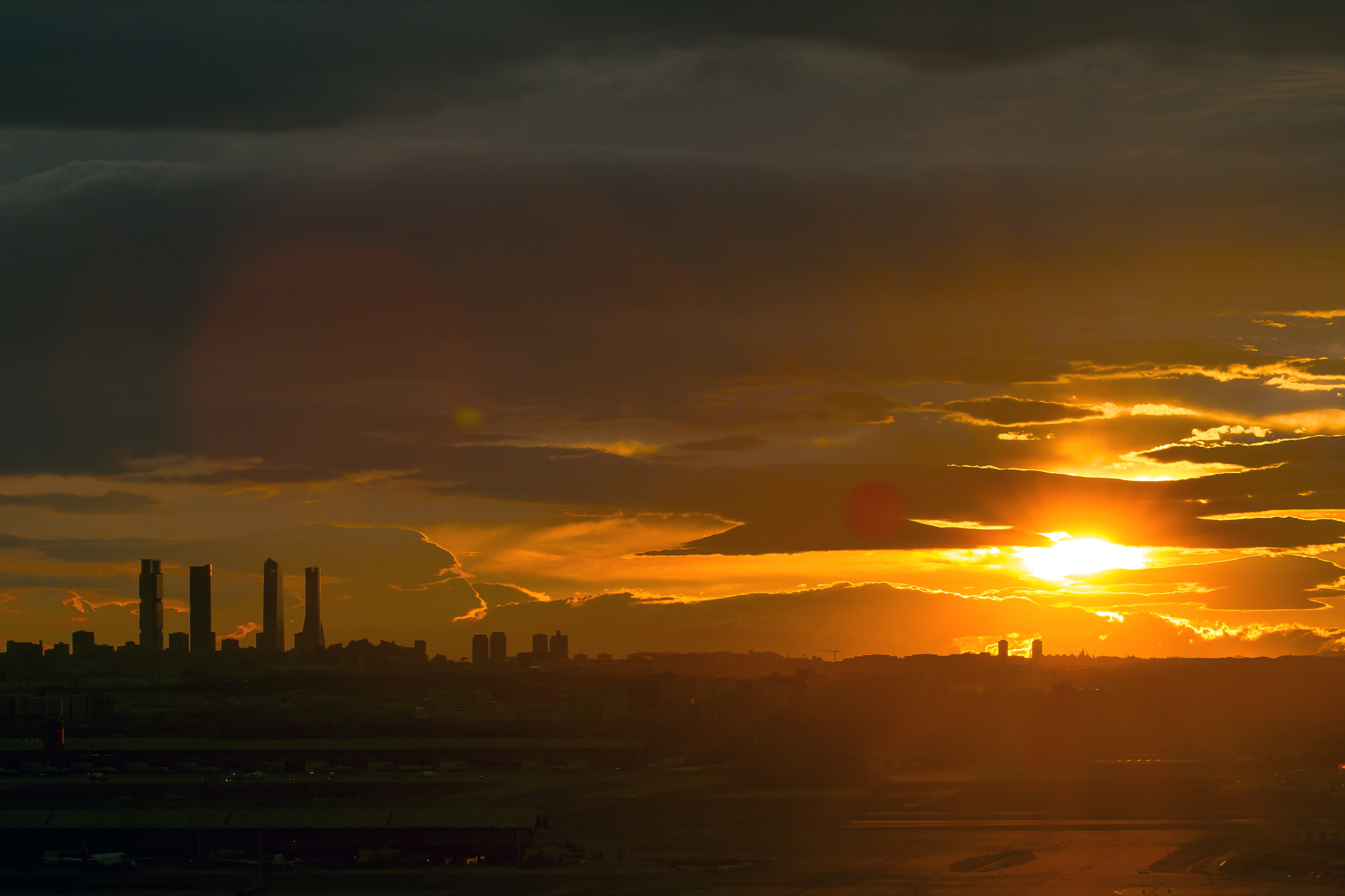 Sigma 70-200mm F2.8 EX DG OS HSM sample photo. Sunset in madrid photography