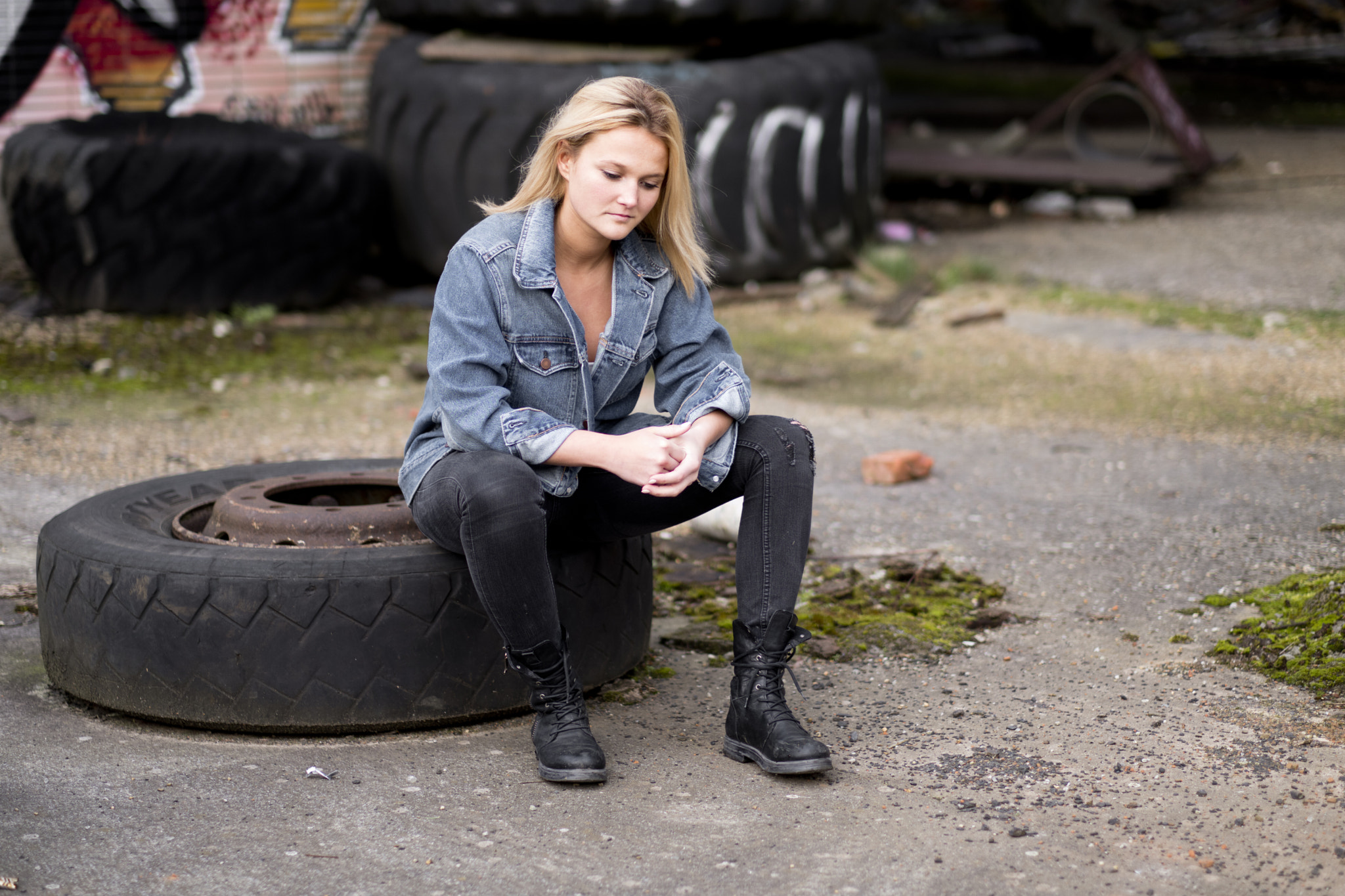 Fujifilm X-T2 + Fujifilm XF 56mm F1.2 R sample photo. Tire photography
