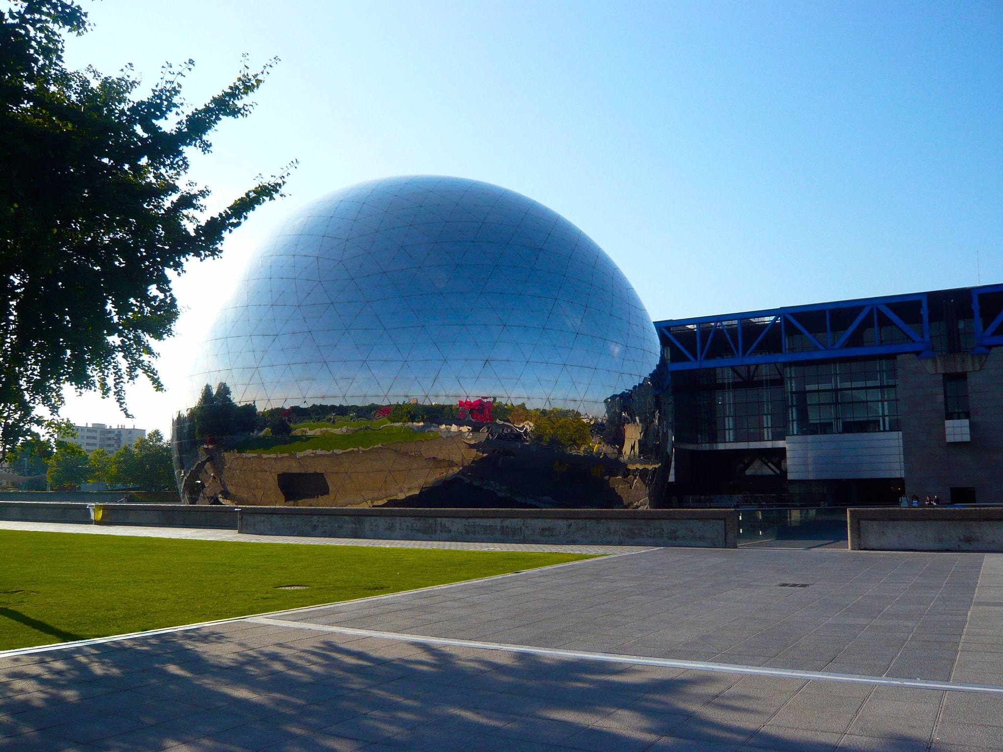 Panasonic DMC-FX30 sample photo. Cité des sciences & de l'industrie photography