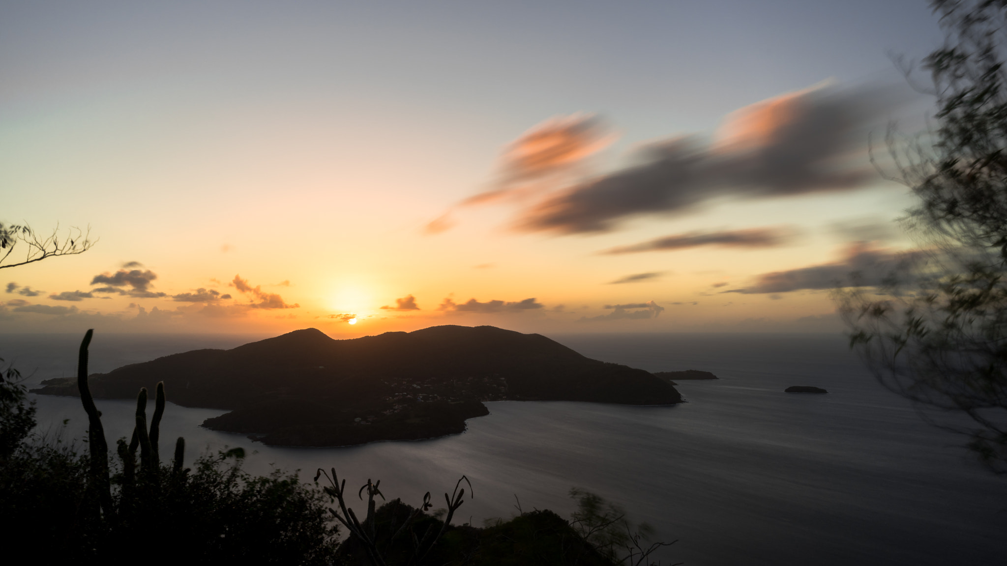 Sony FE 28mm F2 sample photo. Terre de bas photography