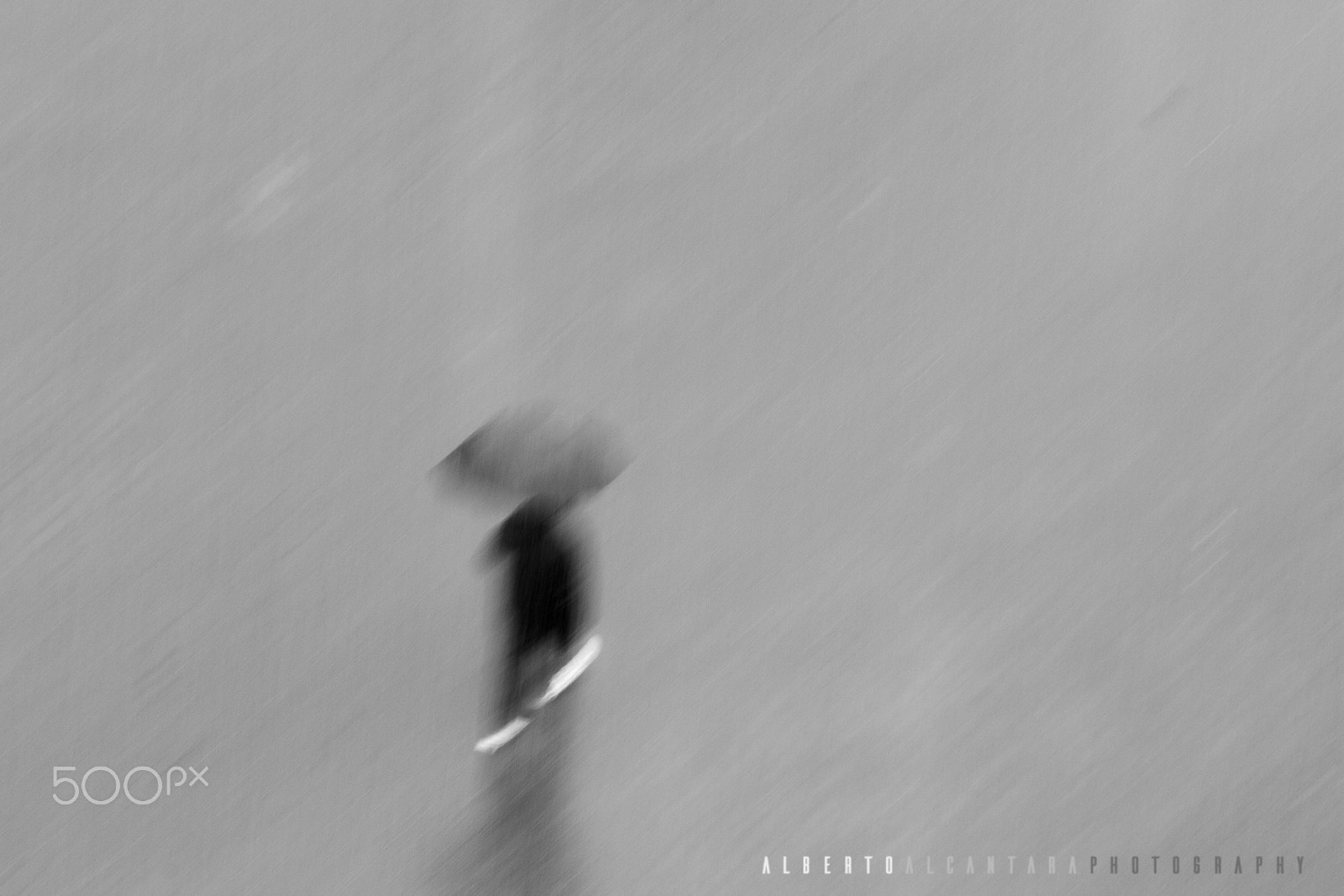 Canon EOS 7D + Canon EF 70-200mm F4L IS USM sample photo. Bajo la lluvia photography