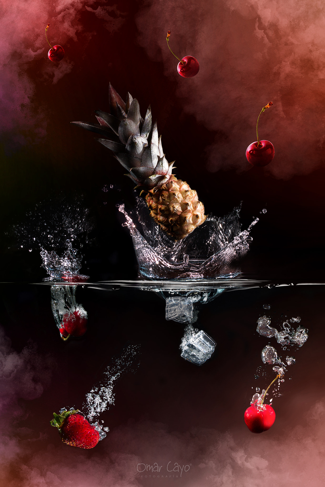 Canon EF-S 60mm F2.8 Macro USM sample photo. Splash cerezas con piña photography