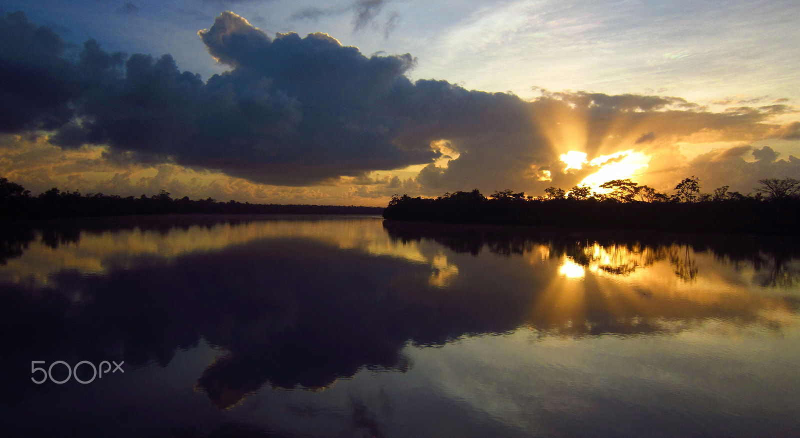 Canon PowerShot A3300 IS sample photo. Hellboat nicaragua() photography