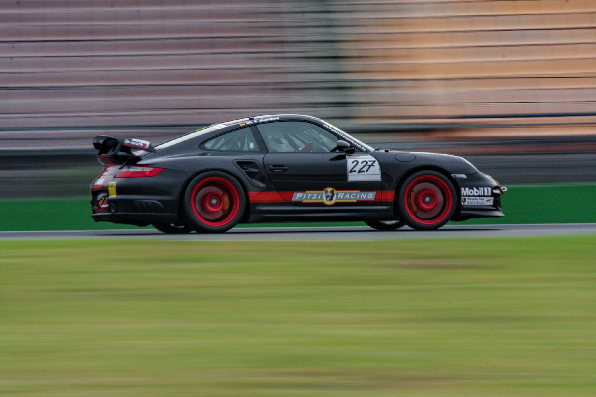 Canon EOS 40D + Canon EF 70-200mm F4L IS USM sample photo. Porsche cup photography