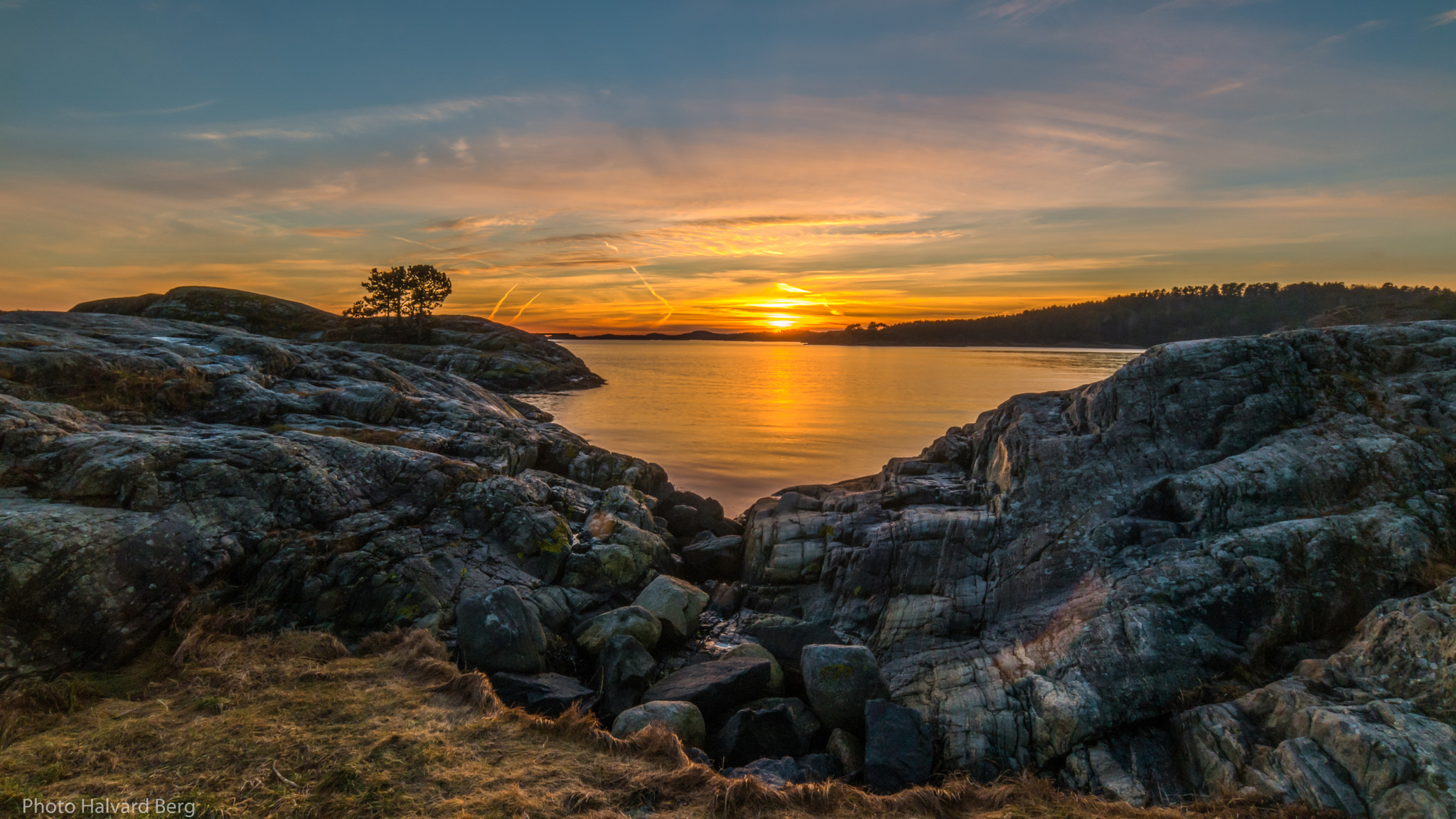 Samsung NX1 + Samsung NX 12-24mm F4-5.6 ED sample photo. Stølsvika arendal photography