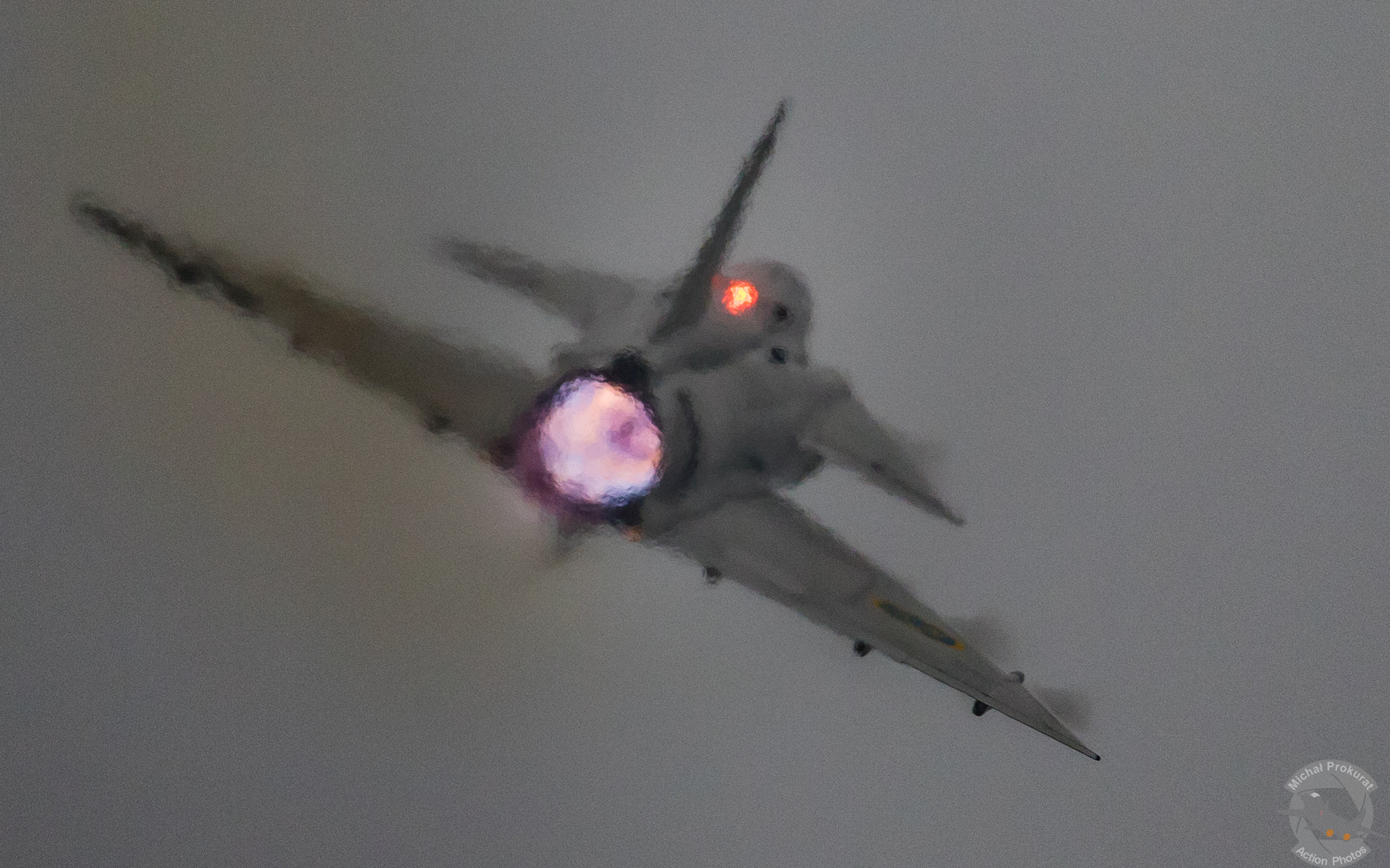 150-600mm F5-6.3 DG OS HSM | Sports 014 sample photo. Viggen from back photography