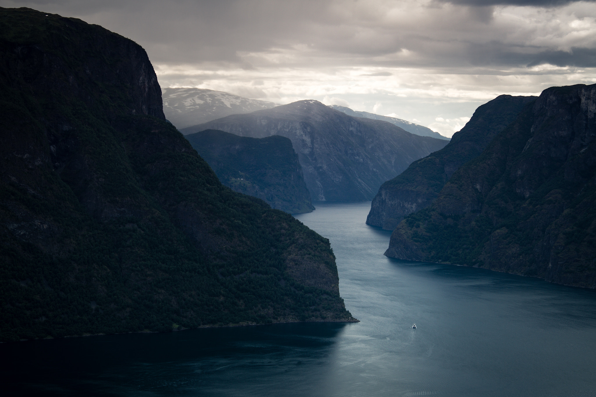 Canon EF-S 17-85mm F4-5.6 IS USM sample photo. View over aurlandsfjorden  photography