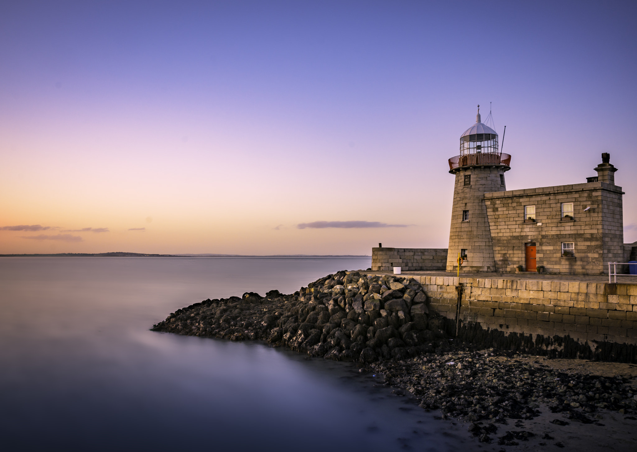 Nikon D7200 sample photo. Howth lighthouse, east pier, howth harbour photography