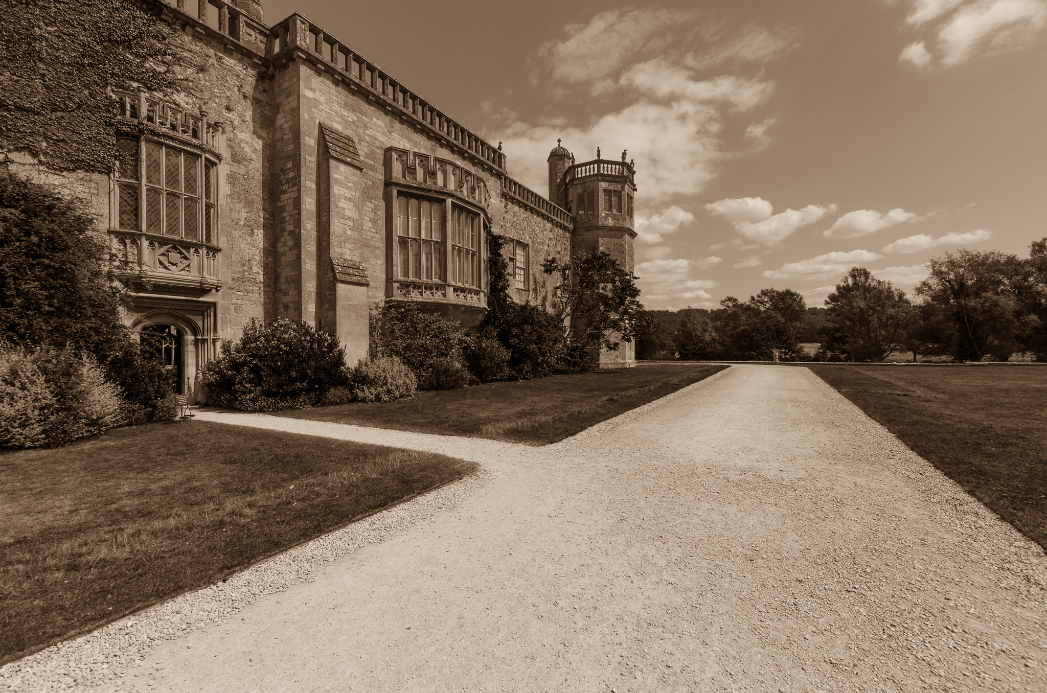 Sigma 10-20mm F3.5 EX DC HSM sample photo. Lacock abbey - birthplace of photography photography