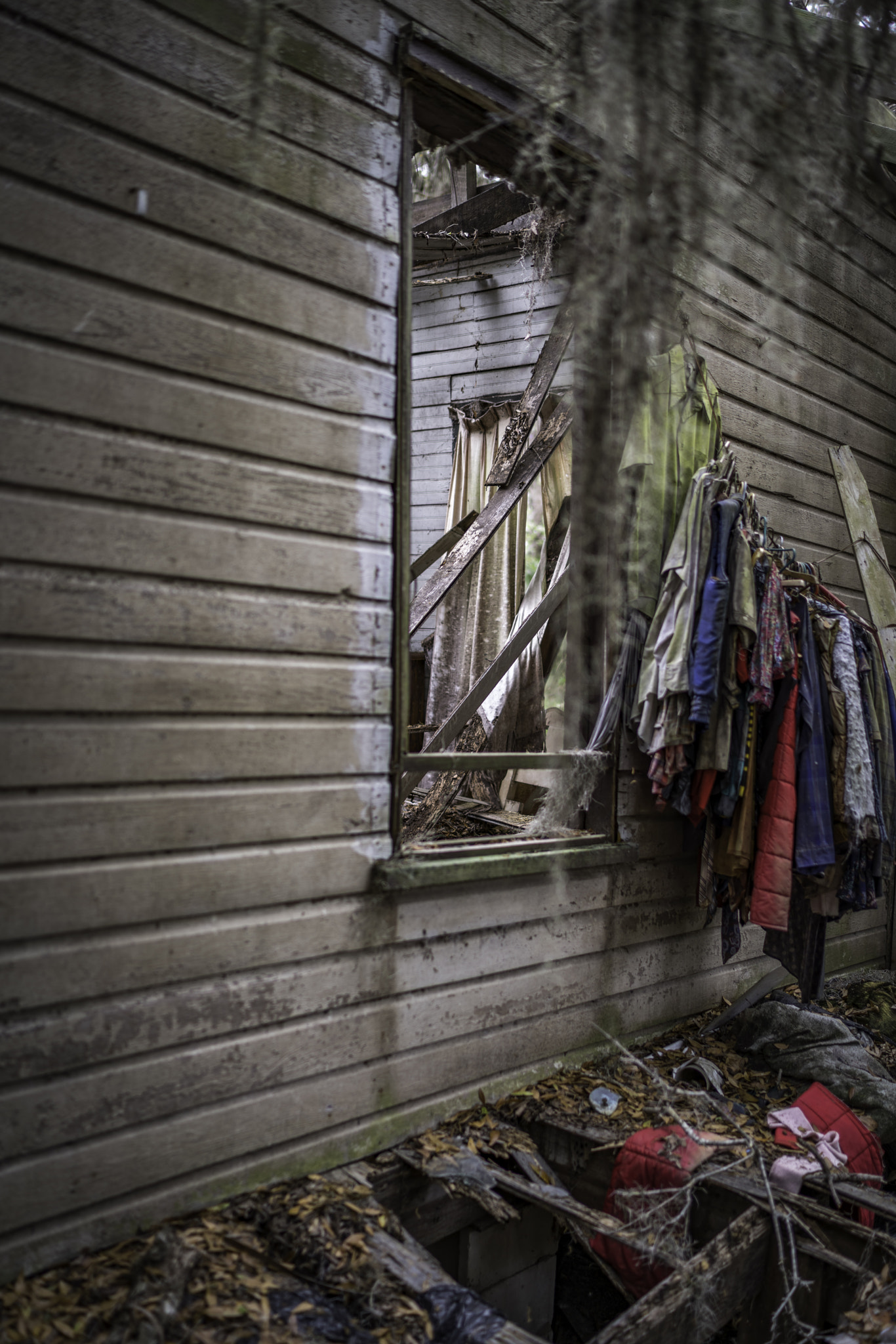 Sony a7R II + Sony Distagon T* FE 35mm F1.4 ZA sample photo. Shambles photography