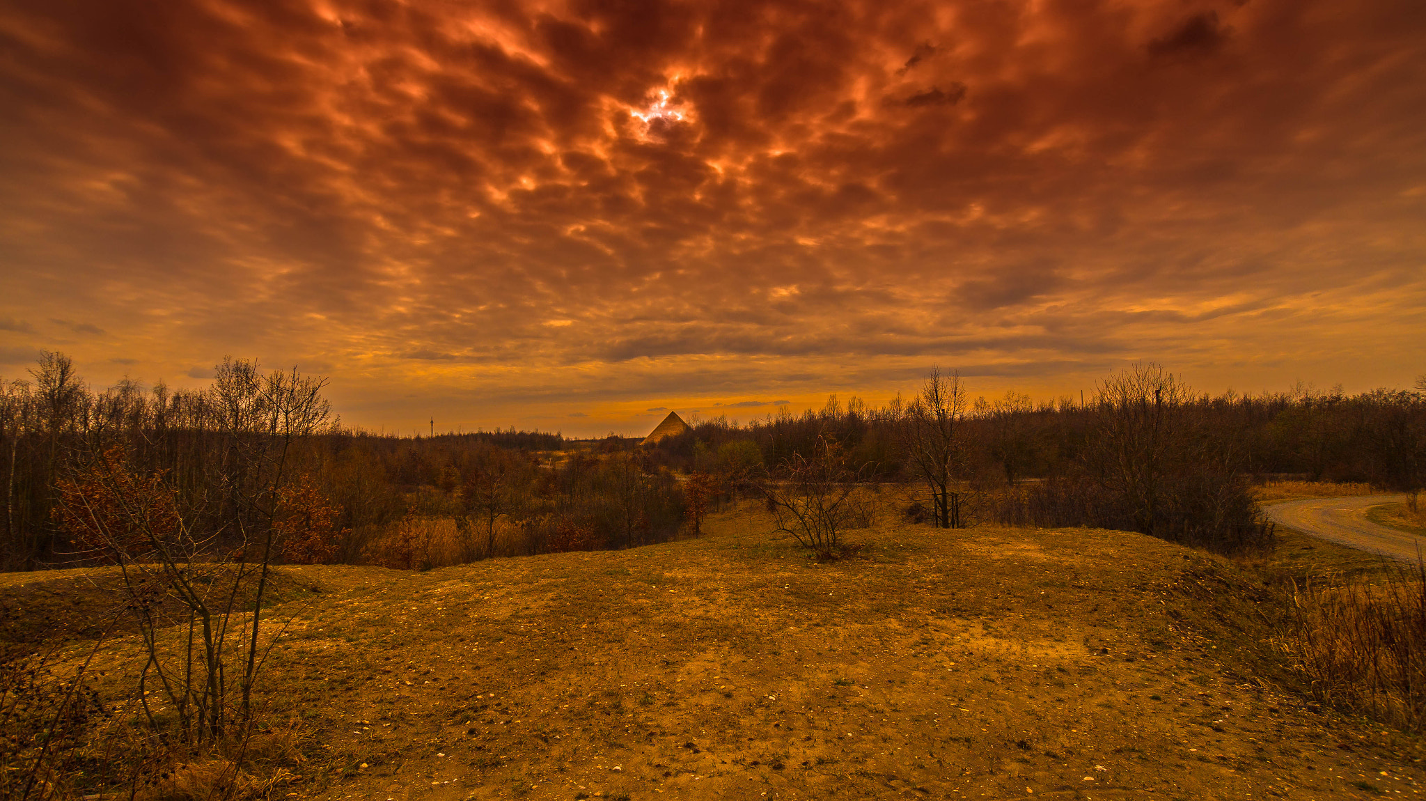 Sony SLT-A58 + Sigma 10-20mm F3.5 EX DC HSM sample photo. Red dusk photography