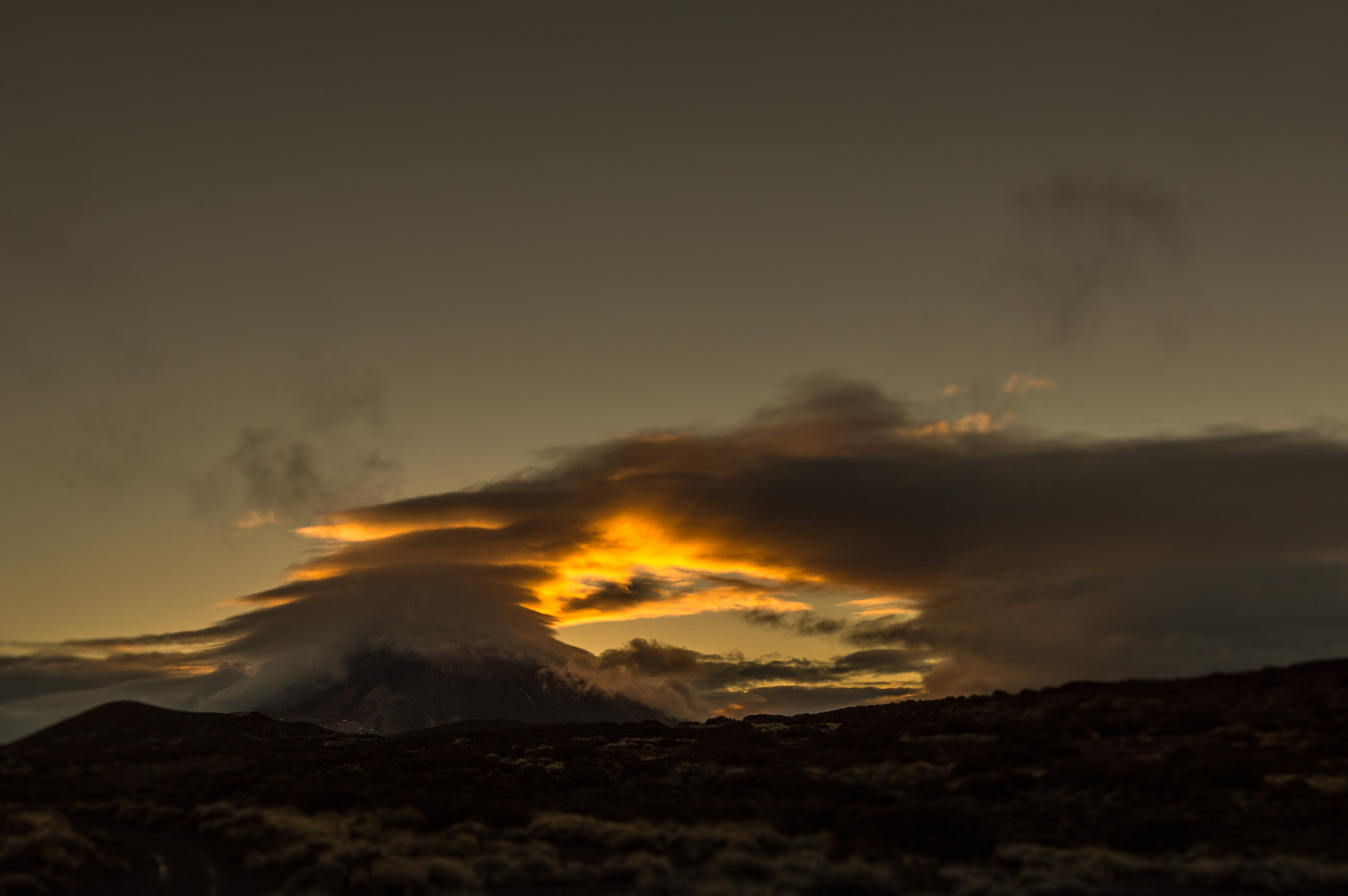 Nikon D3200 sample photo. Sunset vulcano photography
