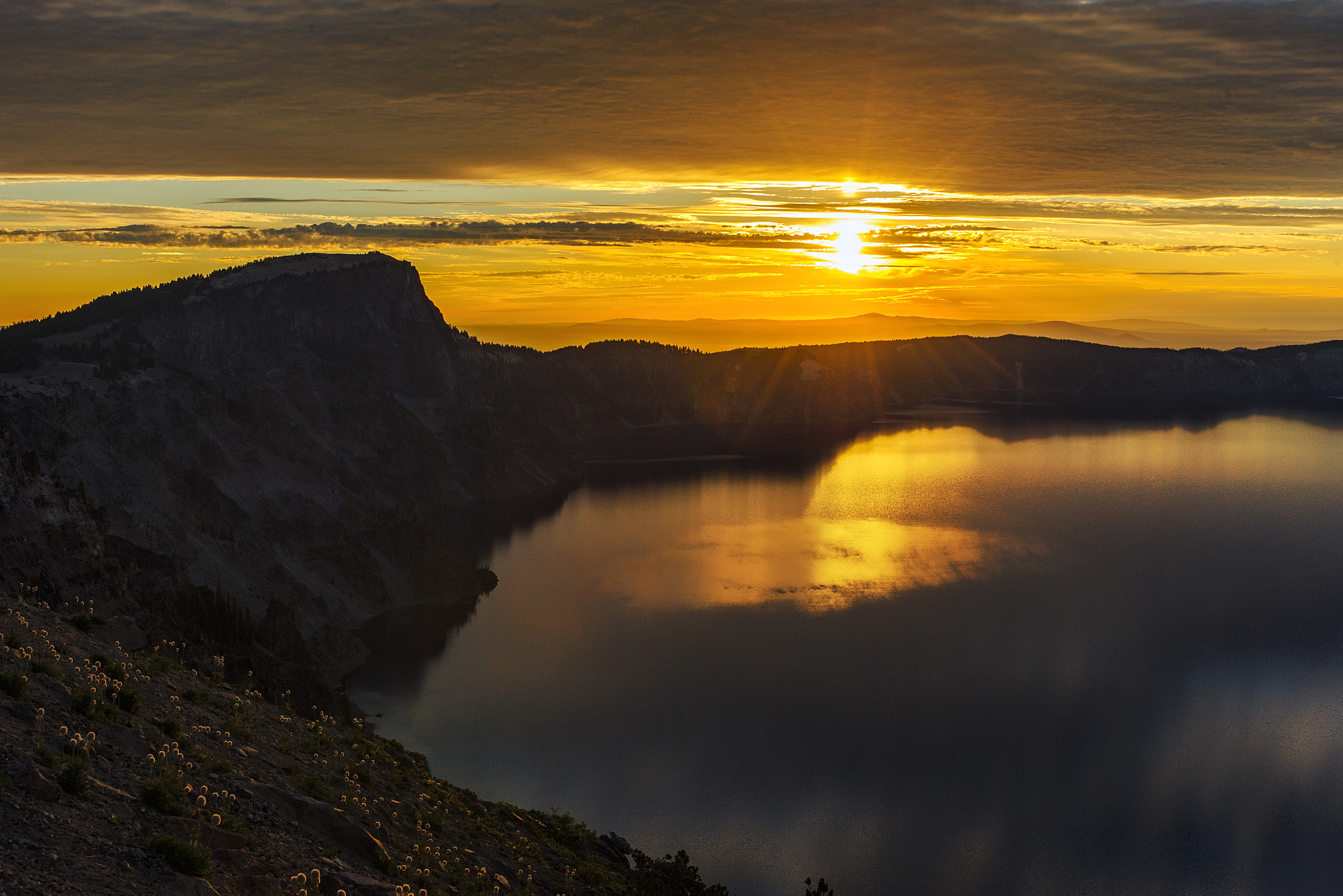 Nikon D3S sample photo. Crater lake sunrise 1 photography