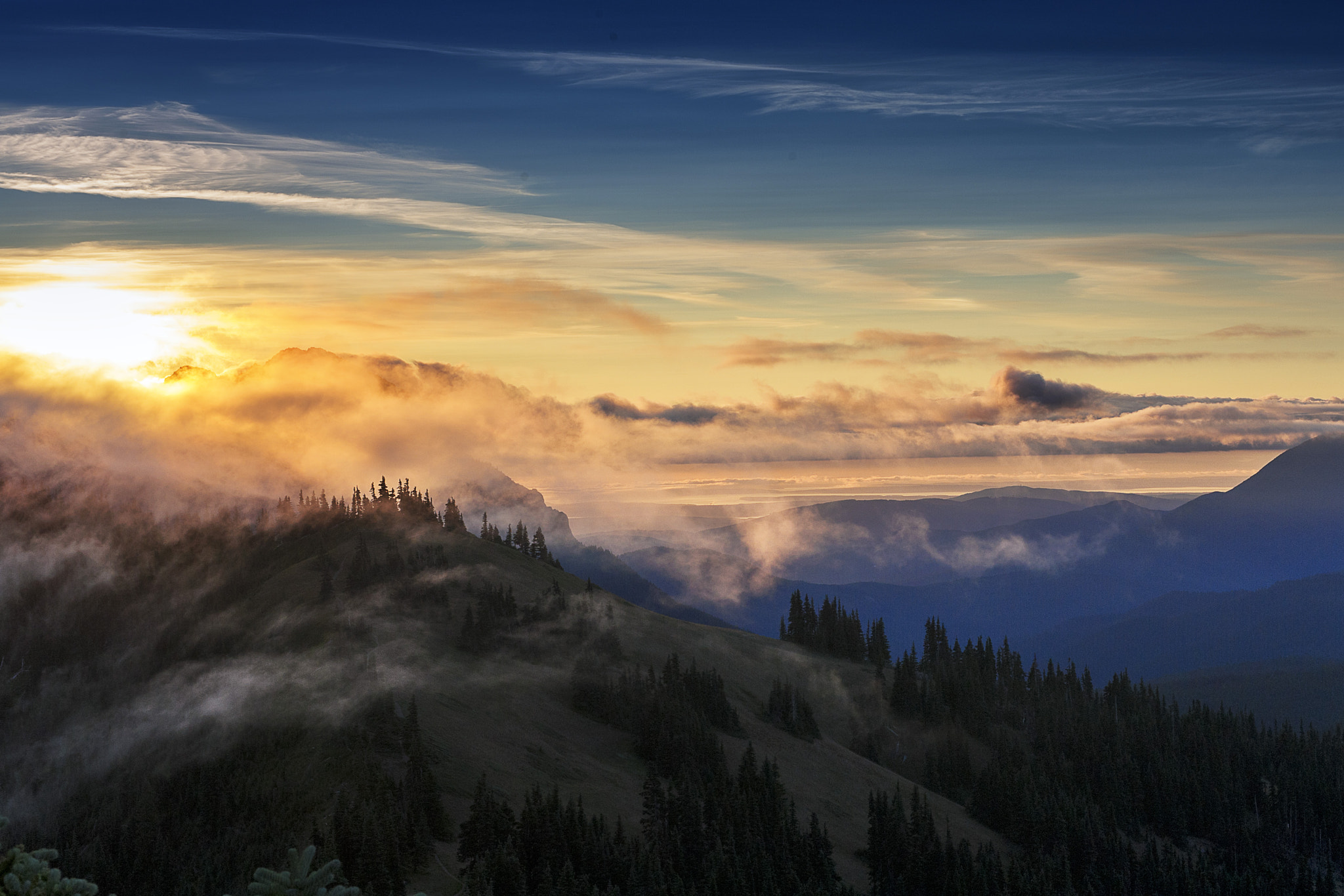 Nikon AF-S Nikkor 28-70mm F2.8 ED-IF sample photo. High ridge trail sunrise photography