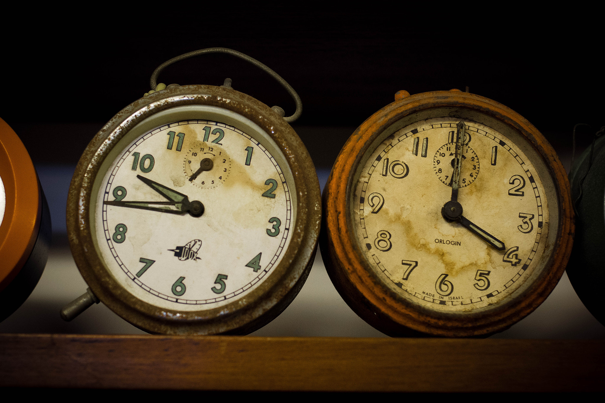 Nikon D7100 + Sigma 35mm F1.4 DG HSM Art sample photo. Time photography