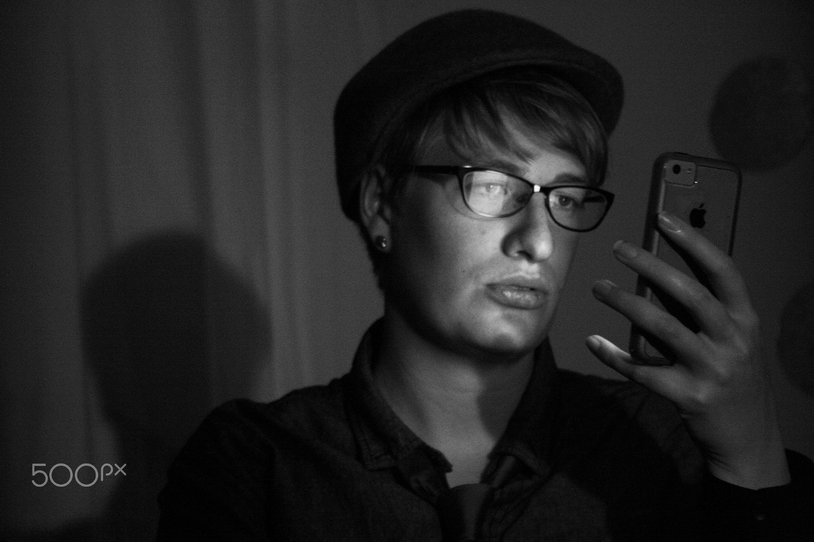 Canon EF-S 18-55mm F3.5-5.6 II sample photo. Contemporary noir photography