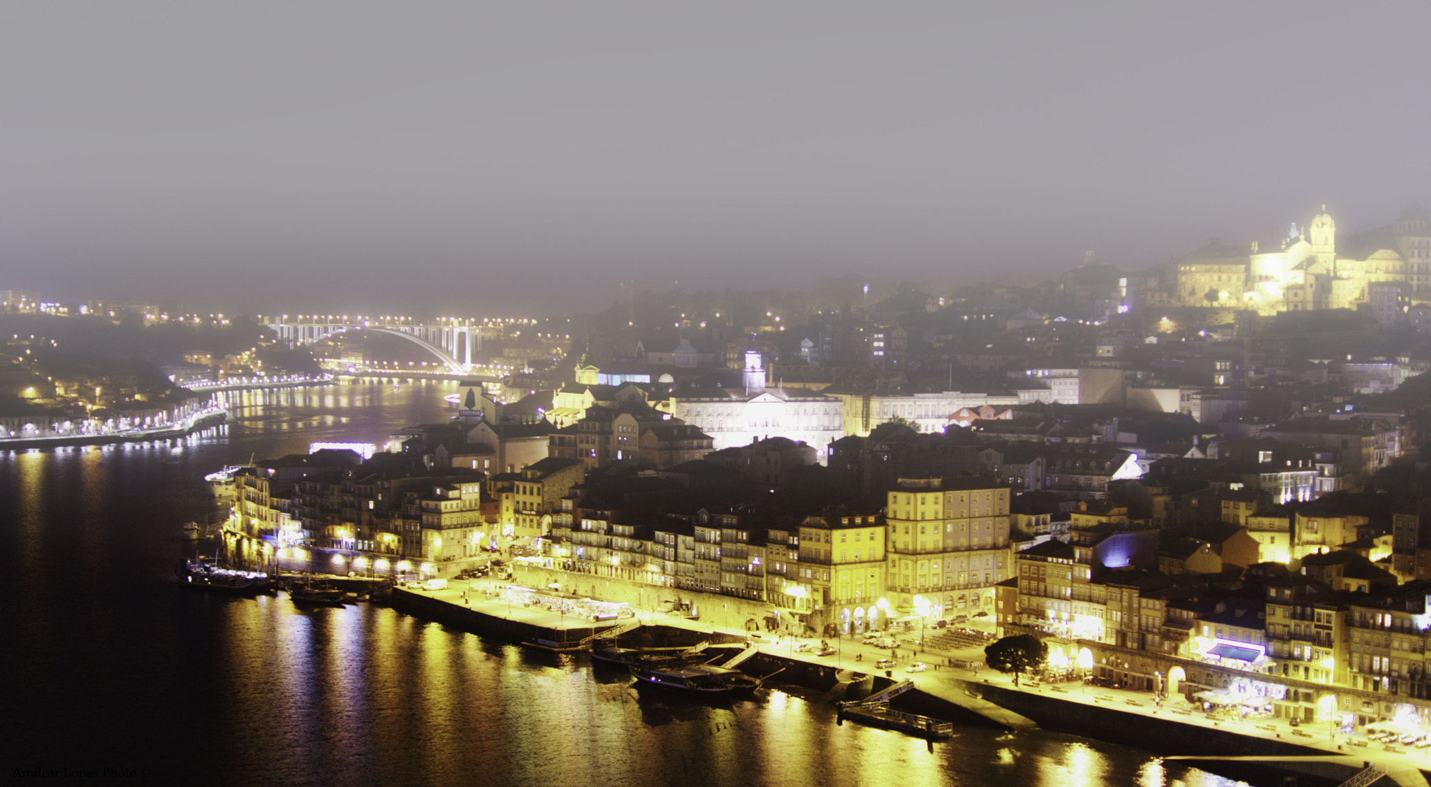 Sony ILCA-77M2 + Sony DT 35mm F1.8 SAM sample photo. Ribeira à noite photography