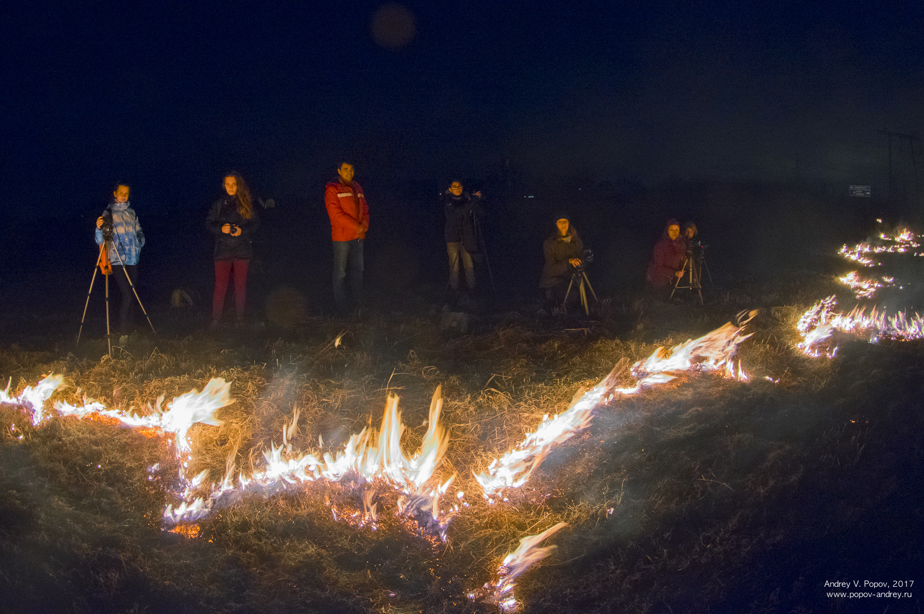 Pentax K-3 + Pentax smc DA 10-17mm F3.5-4.5 ED (IF) Fisheye sample photo. Shooting the fire. my photo-school backstage photography