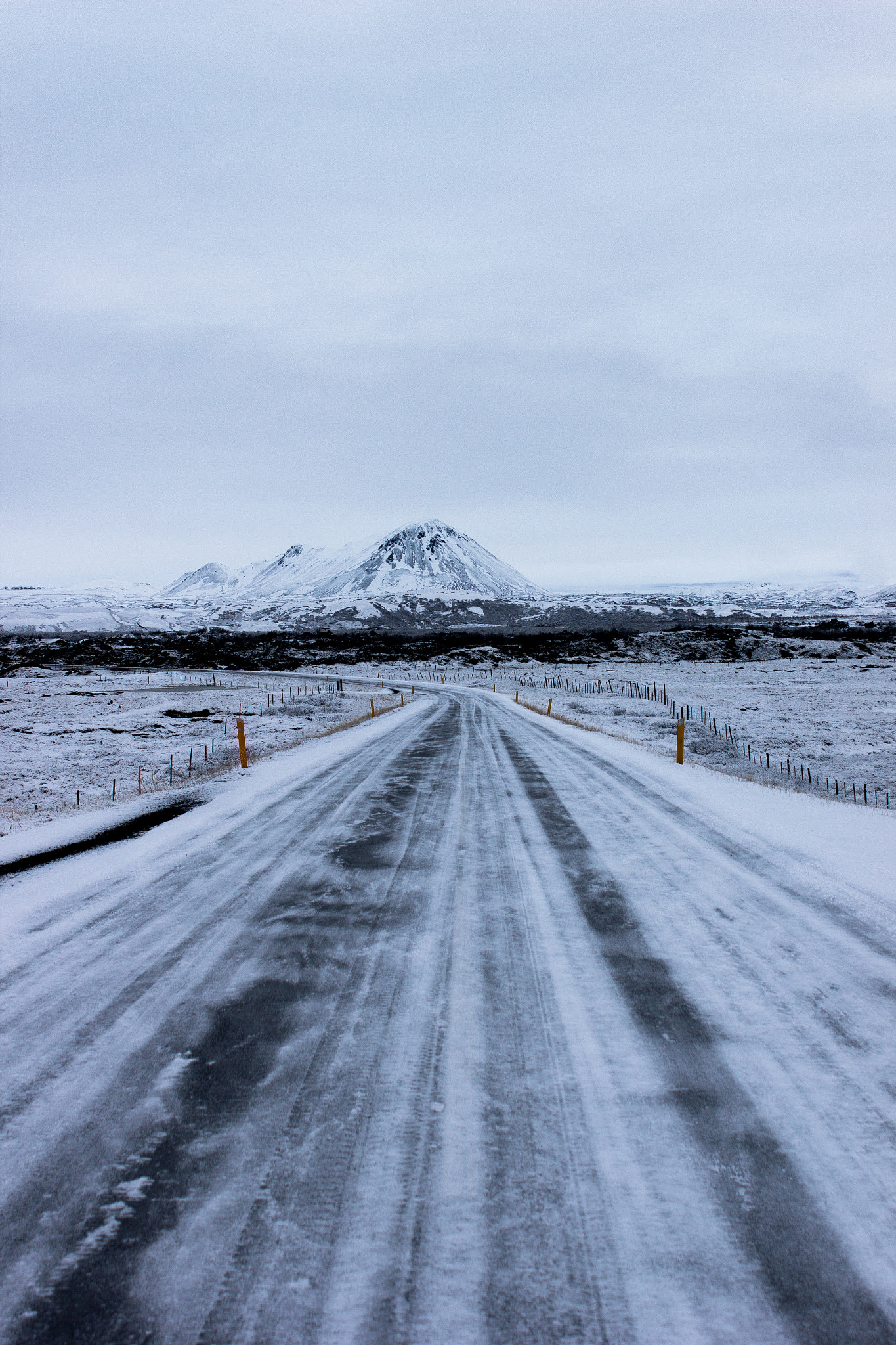 Canon EF-S 18-55mm F3.5-5.6 III sample photo. Ice road photography