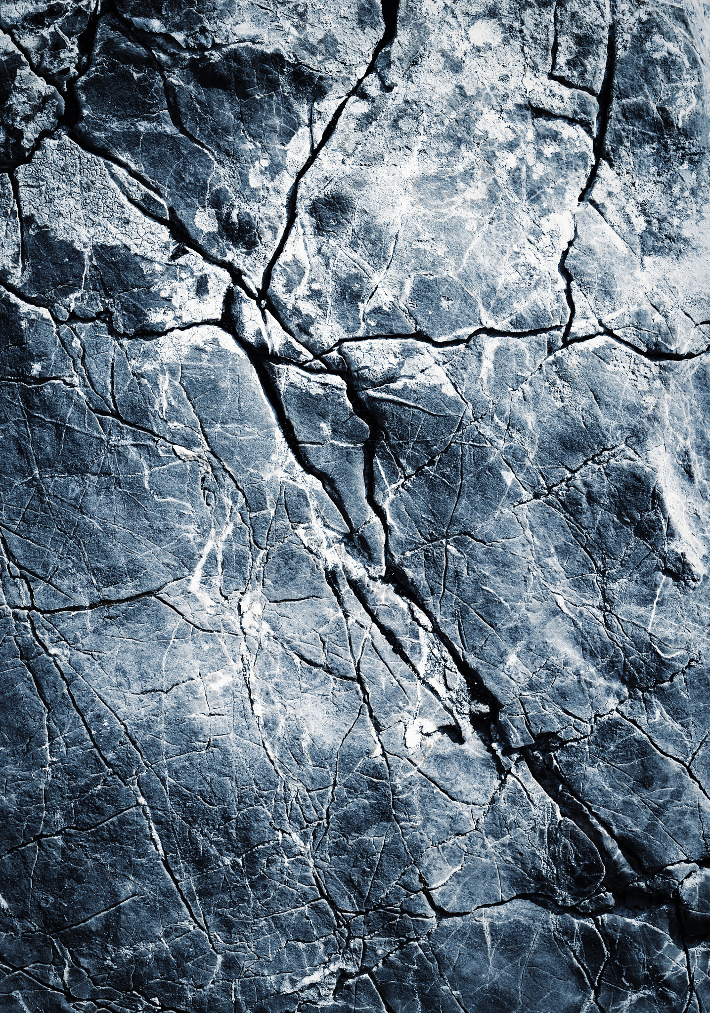 Nikon D5500 sample photo. Blue oblique fissure limestone photography