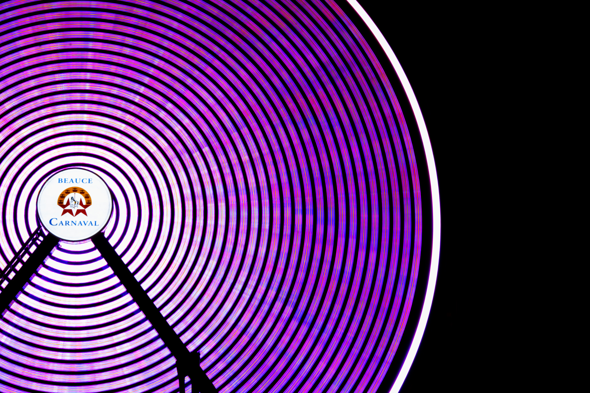 Nikon AF-S Micro-Nikkor 60mm F2.8G ED sample photo. Québec city ferris whell photography
