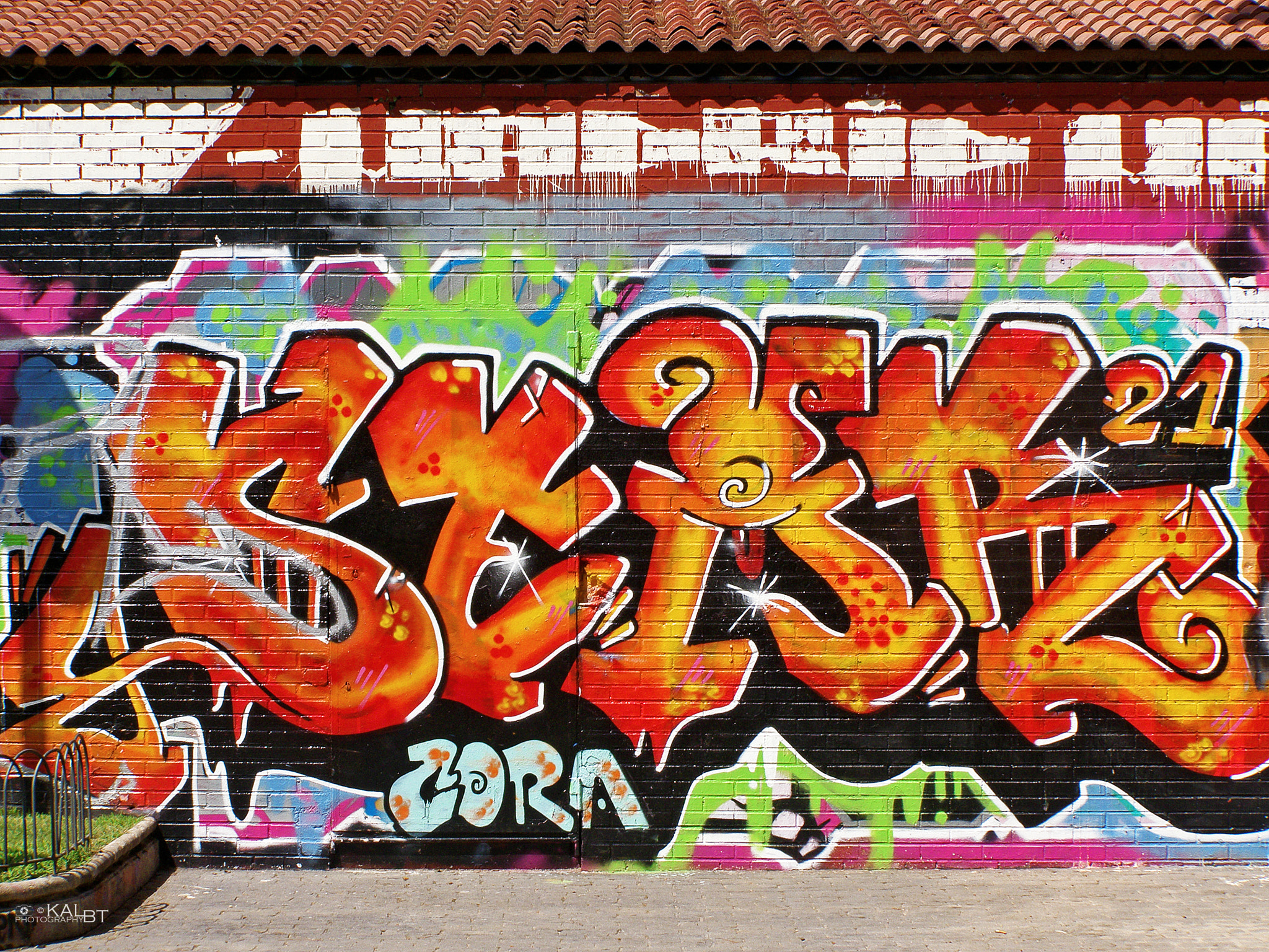 Olympus SP510UZ sample photo. Graffities (5) photography