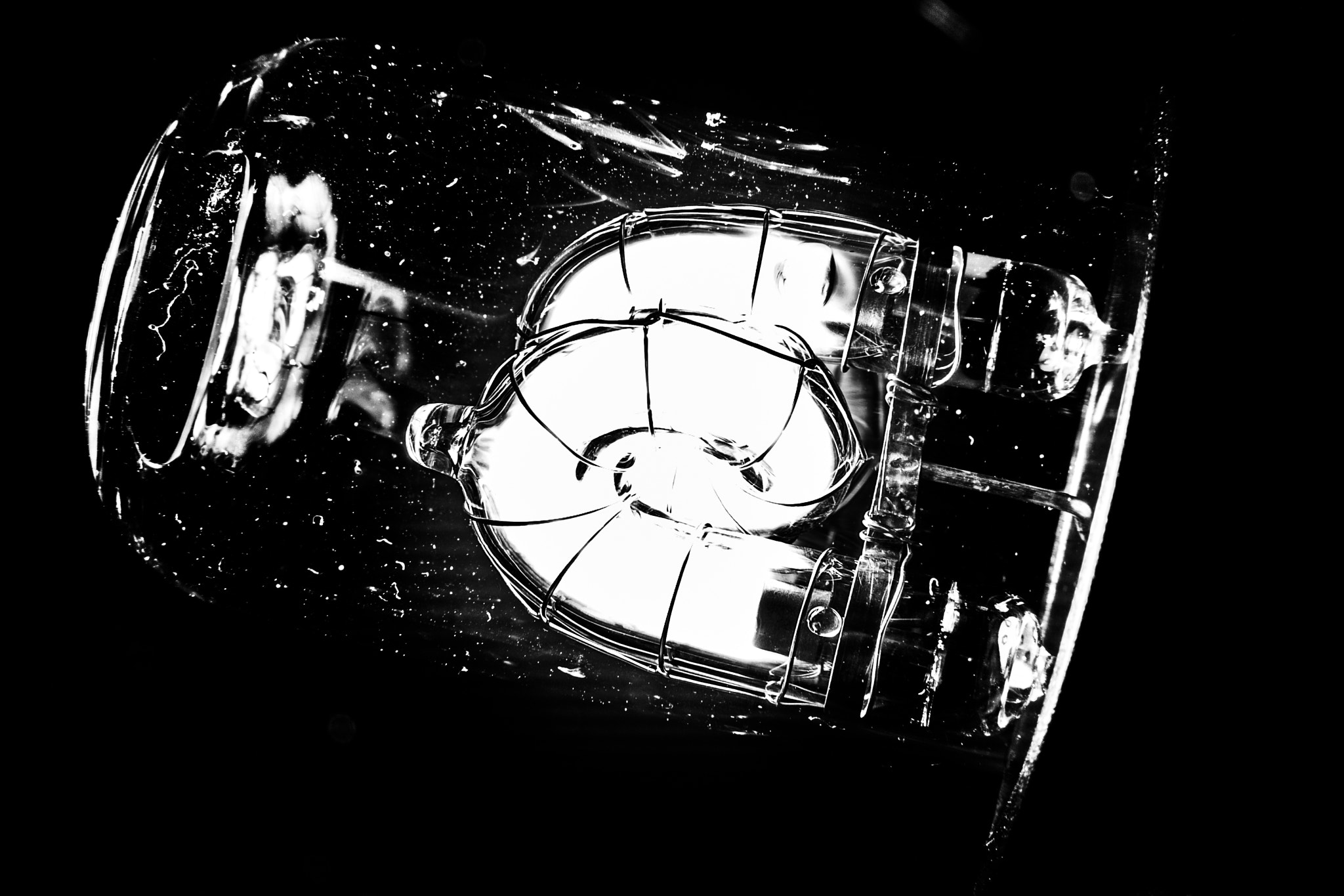 AF Zoom-Nikkor 28-105mm f/3.5-4.5D IF sample photo. Close-up of the bulb of a godox ad360 flash setup taken with hss(highspeedsync) photography