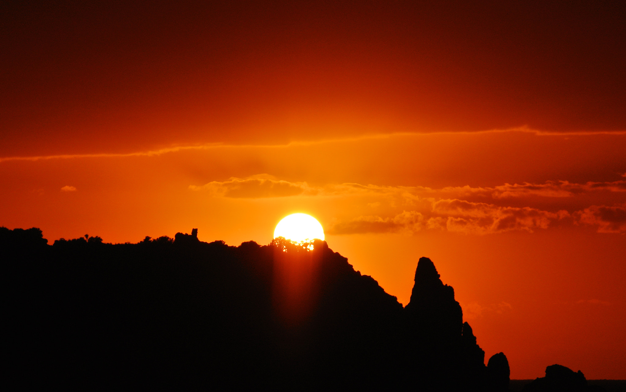 Nikon 1 Nikkor VR 30-110mm F3.8-5.6 sample photo. Red sunset photography