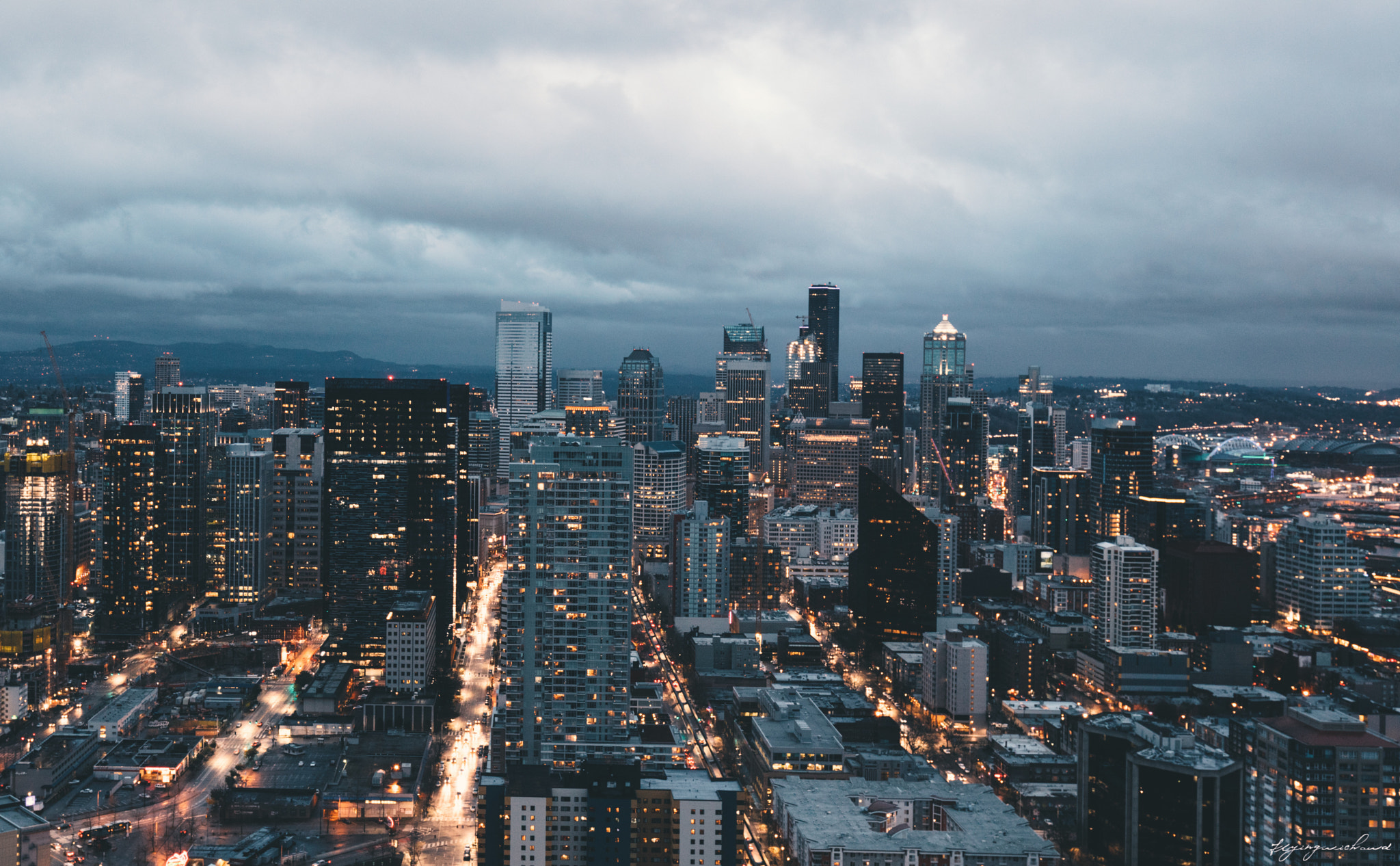 Canon EF 16-35mm F4L IS USM sample photo. Seattle from space needle photography